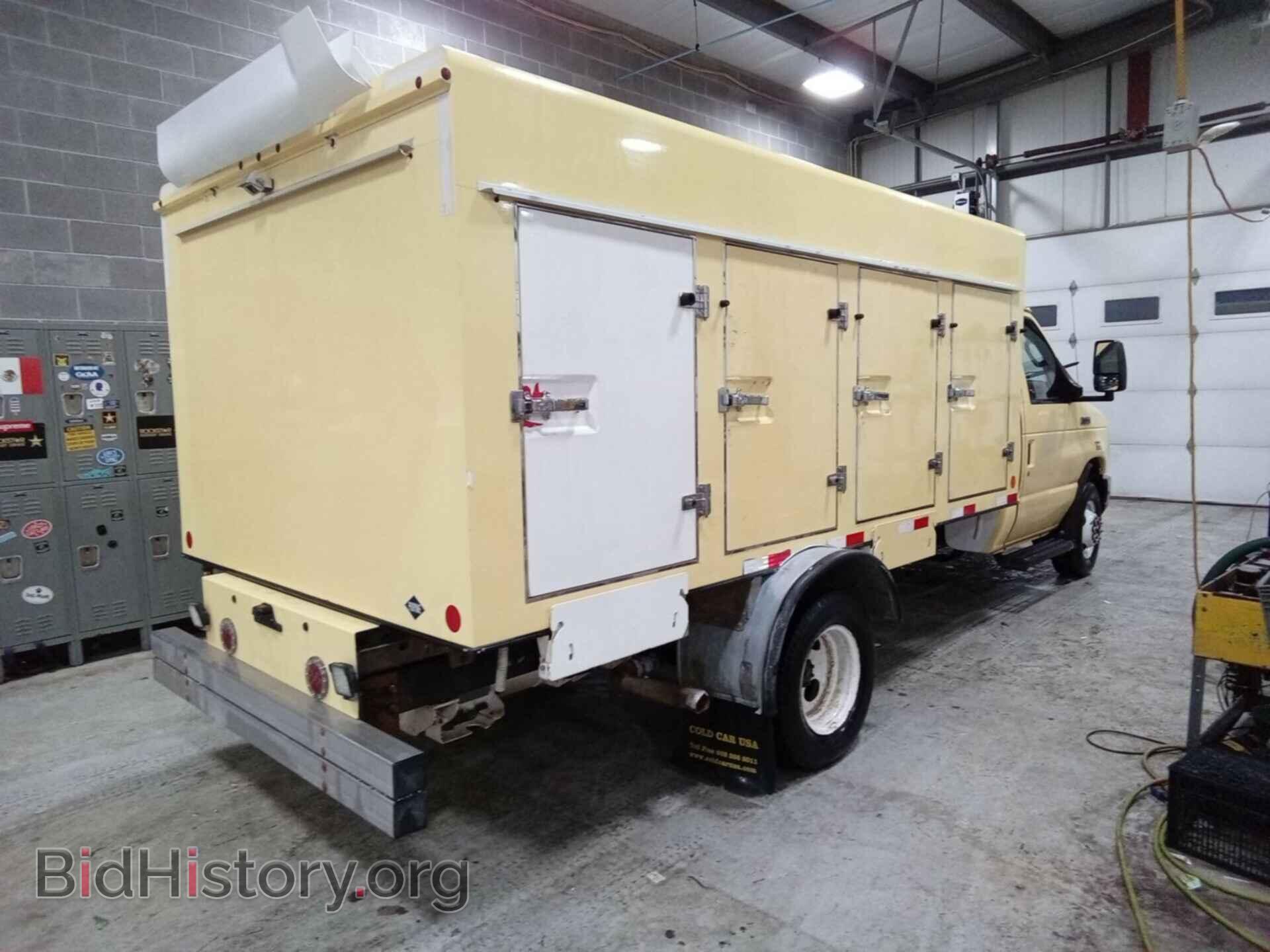 2019 FORD ECONOLINE - VIN: 1FDXE4FS4KDC52289 - Фото 3