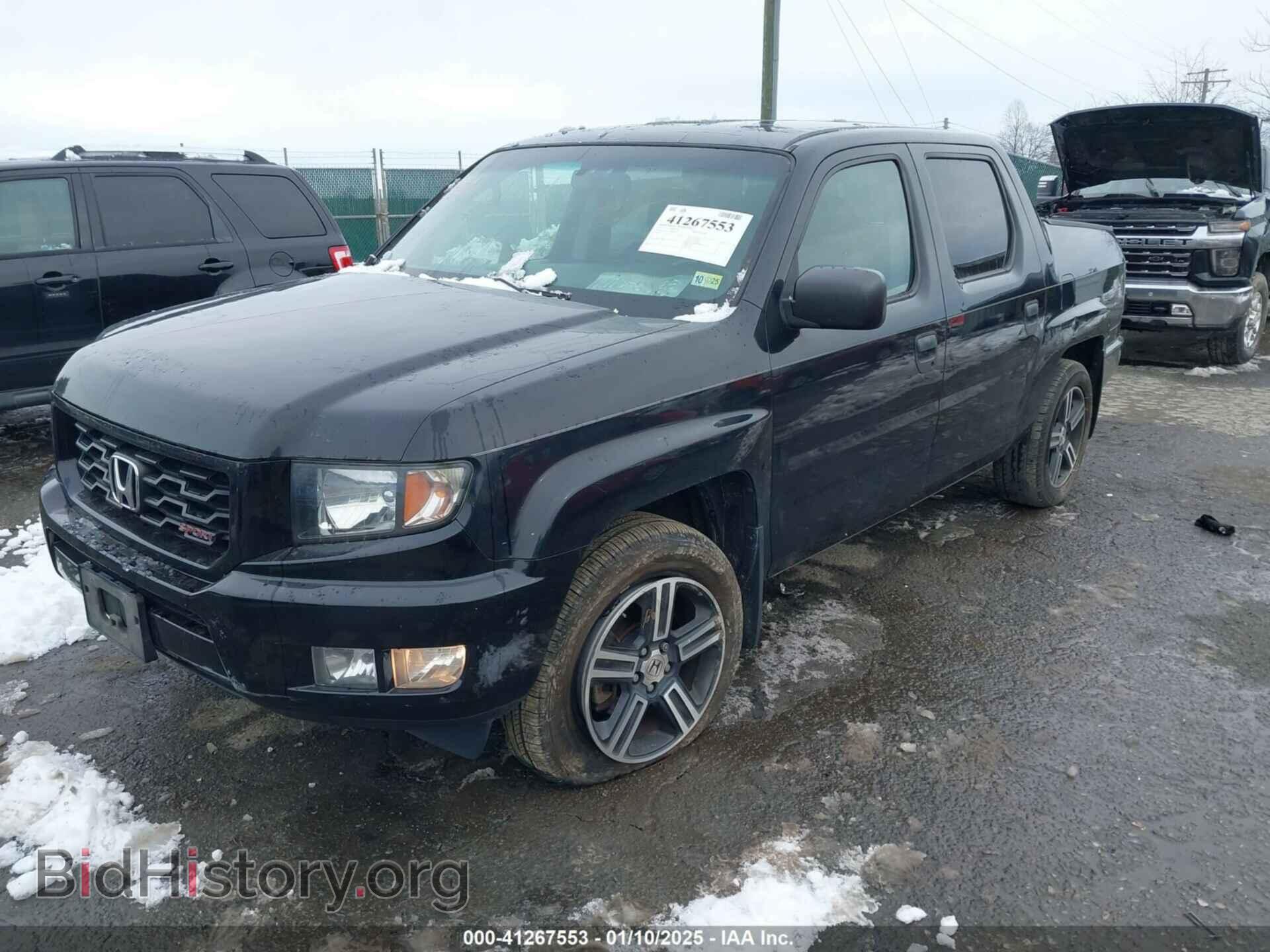 2013 HONDA RIDGELINE - VIN: 5FPYK1F71DB001857 - Фото 2