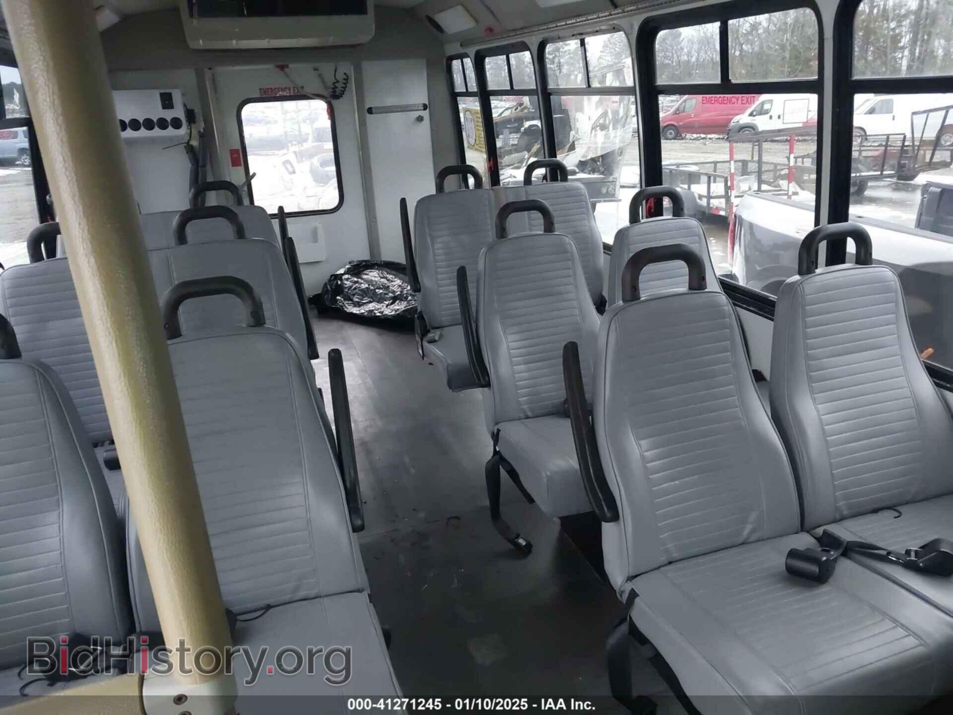 2011 FORD E-450 CUTAWAY - VIN: 1FDFE4FS1BDA04965 - Фото 7
