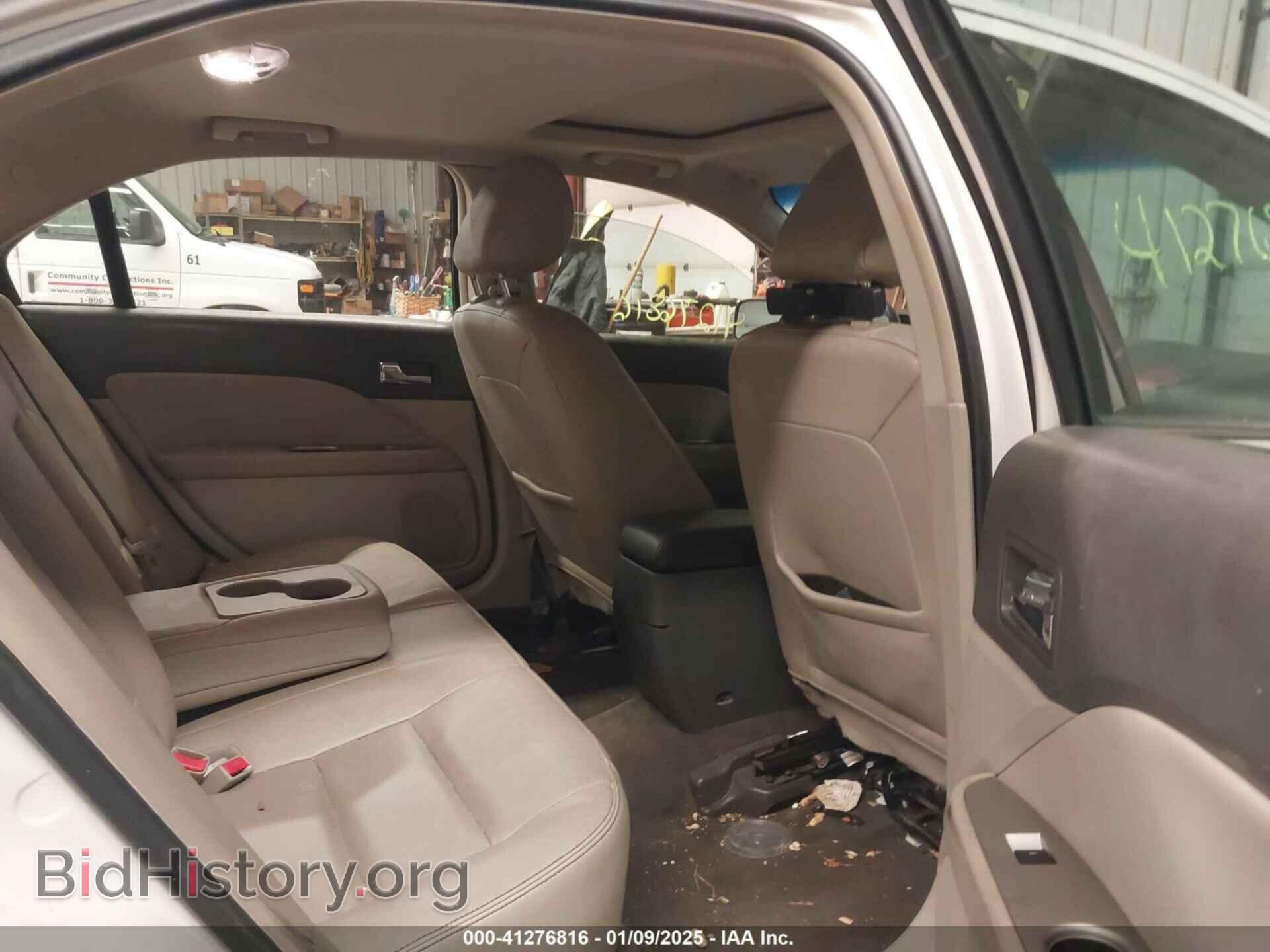 2011 FORD FUSION - VIN: 3FAHP0JA1BR246134 - Фото 8