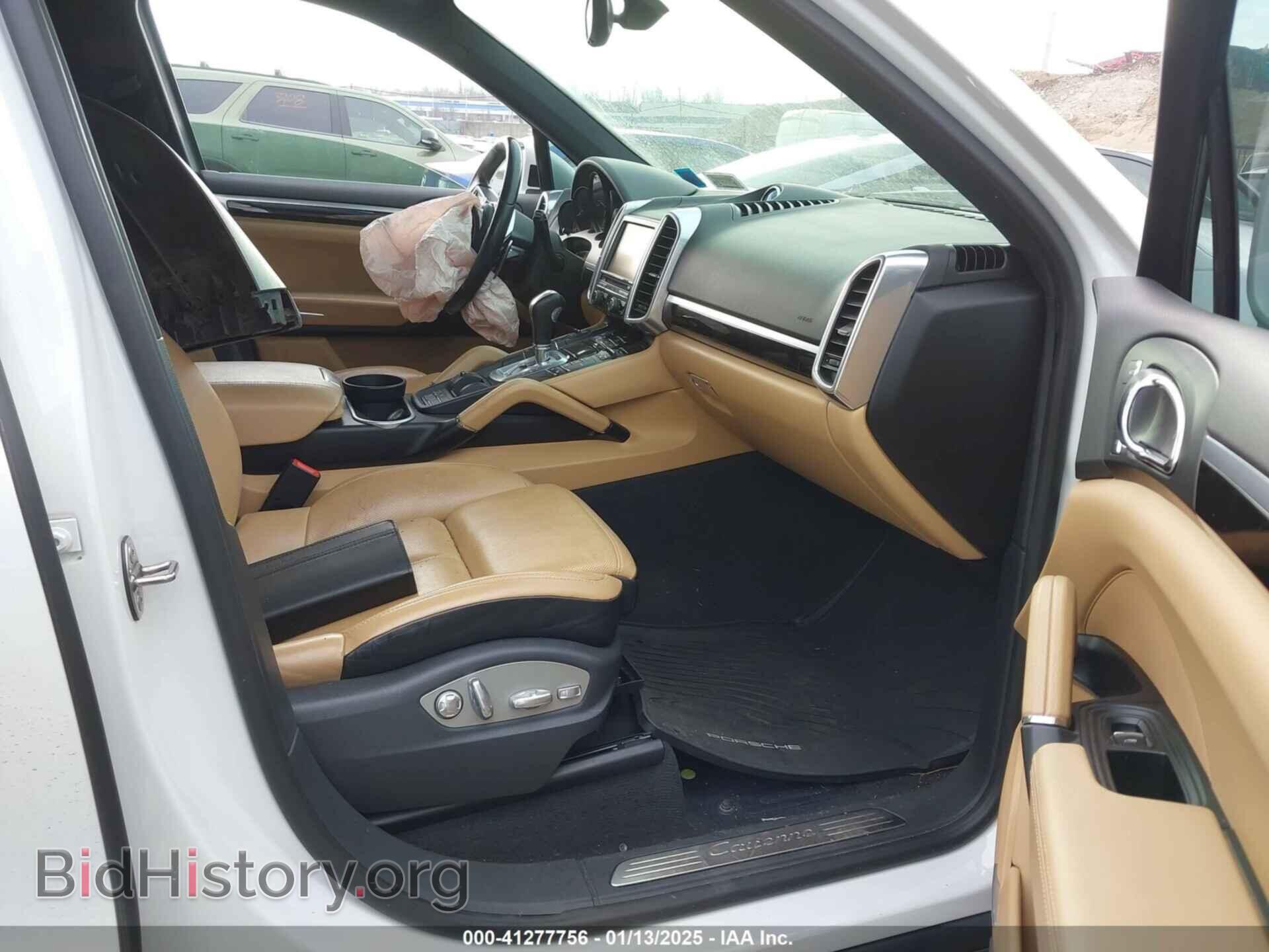 2016 PORSCHE CAYENNE - VIN: WP1AA2A20GLA09317 - Фото 5