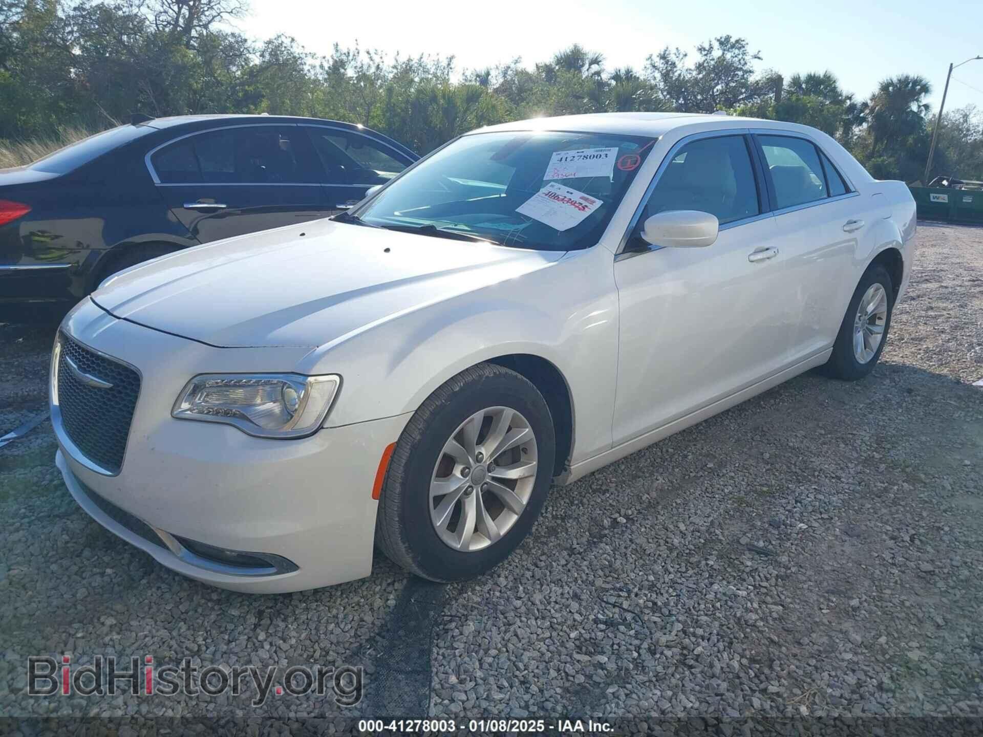 2016 CHRYSLER 300 - VIN: 2C3CCAAG7GH141521 - Фото 2