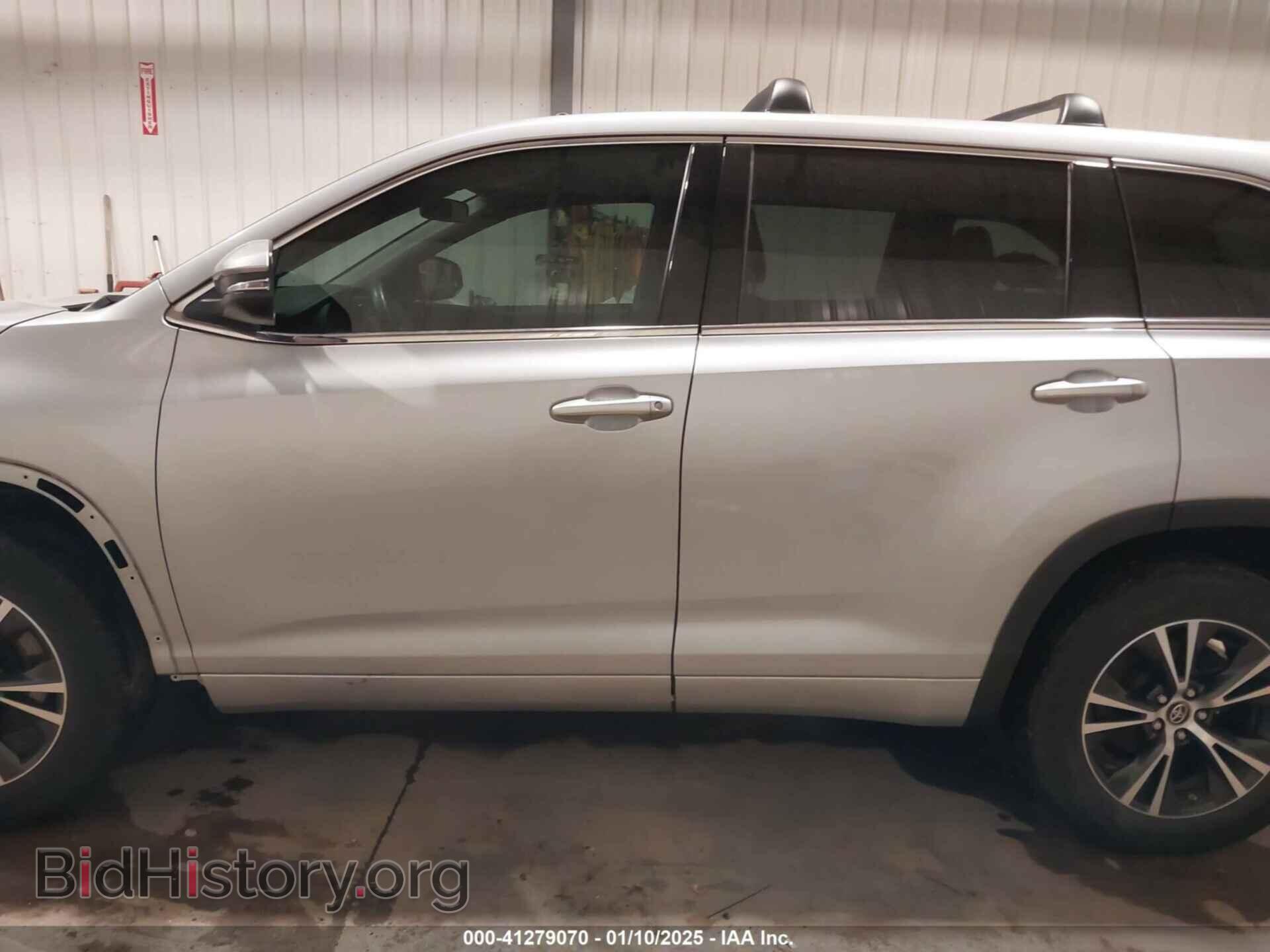 2018 TOYOTA HIGHLANDER - VIN: 5TDBZRFH8JS486765 - Фото 15