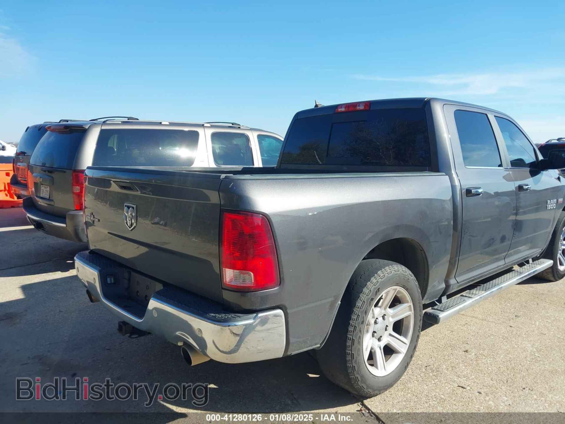 2018 RAM 1500 - VIN: 1C6RR6LT1JS239981 - Фото 4