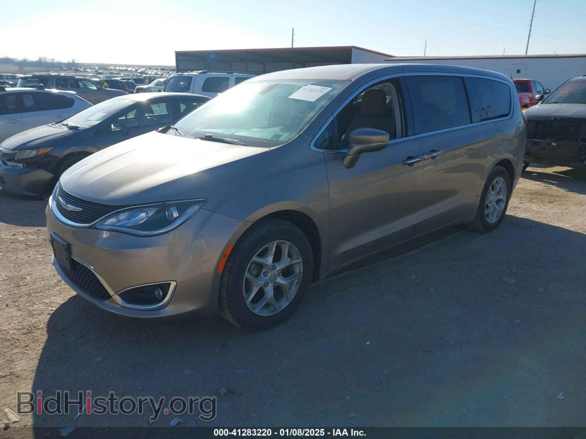 2018 CHRYSLER PACIFICA - VIN: 2C4RC1FG3JR175021 - Photo 2