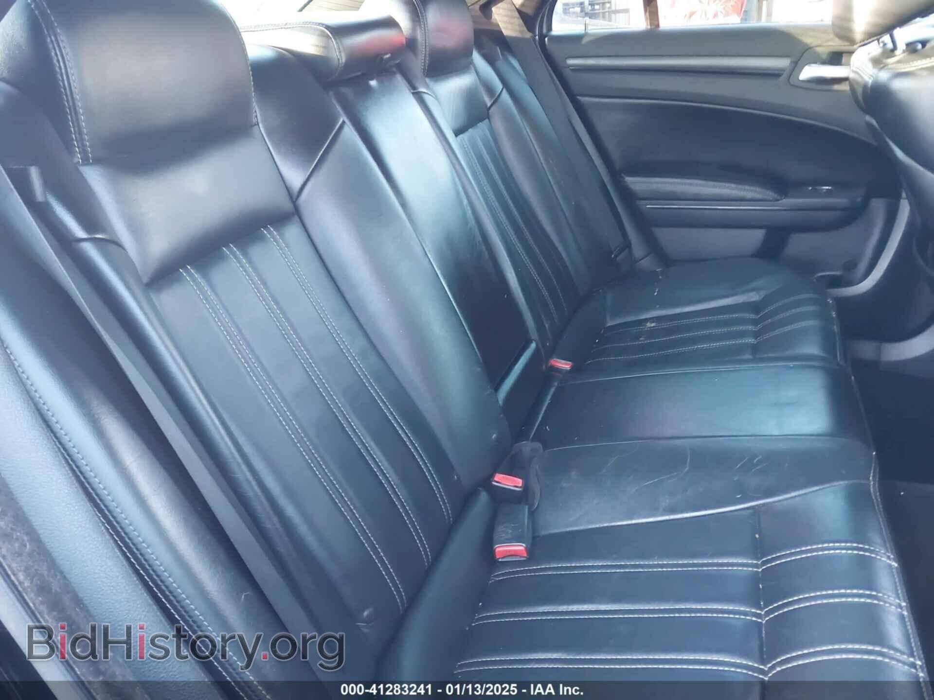 2013 CHRYSLER 300C - VIN: 2C3CCASGXDH556469 - Фото 8