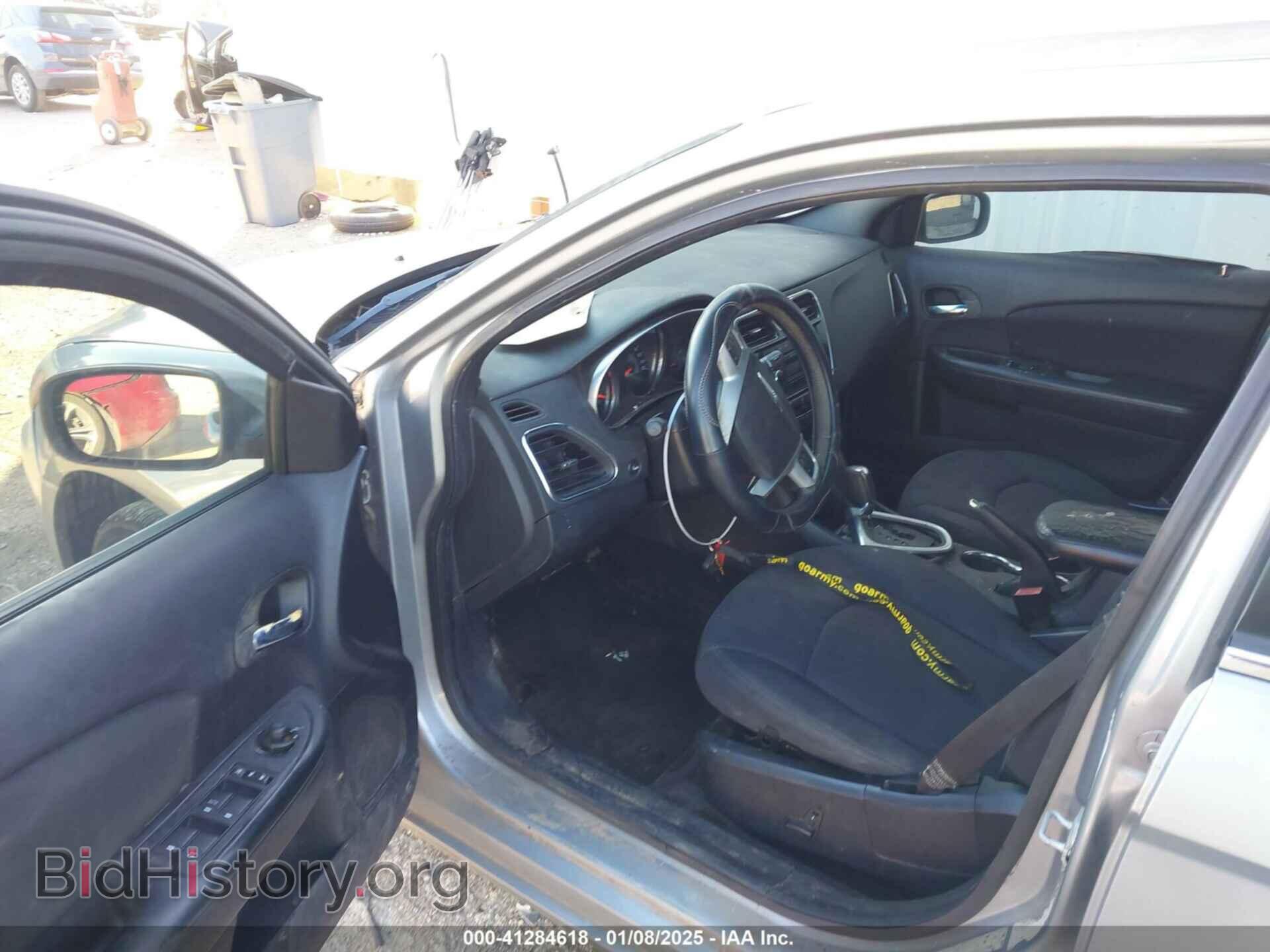 2013 CHRYSLER 200 - VIN: 1C3CCBBB8DN592582 - Фото 9