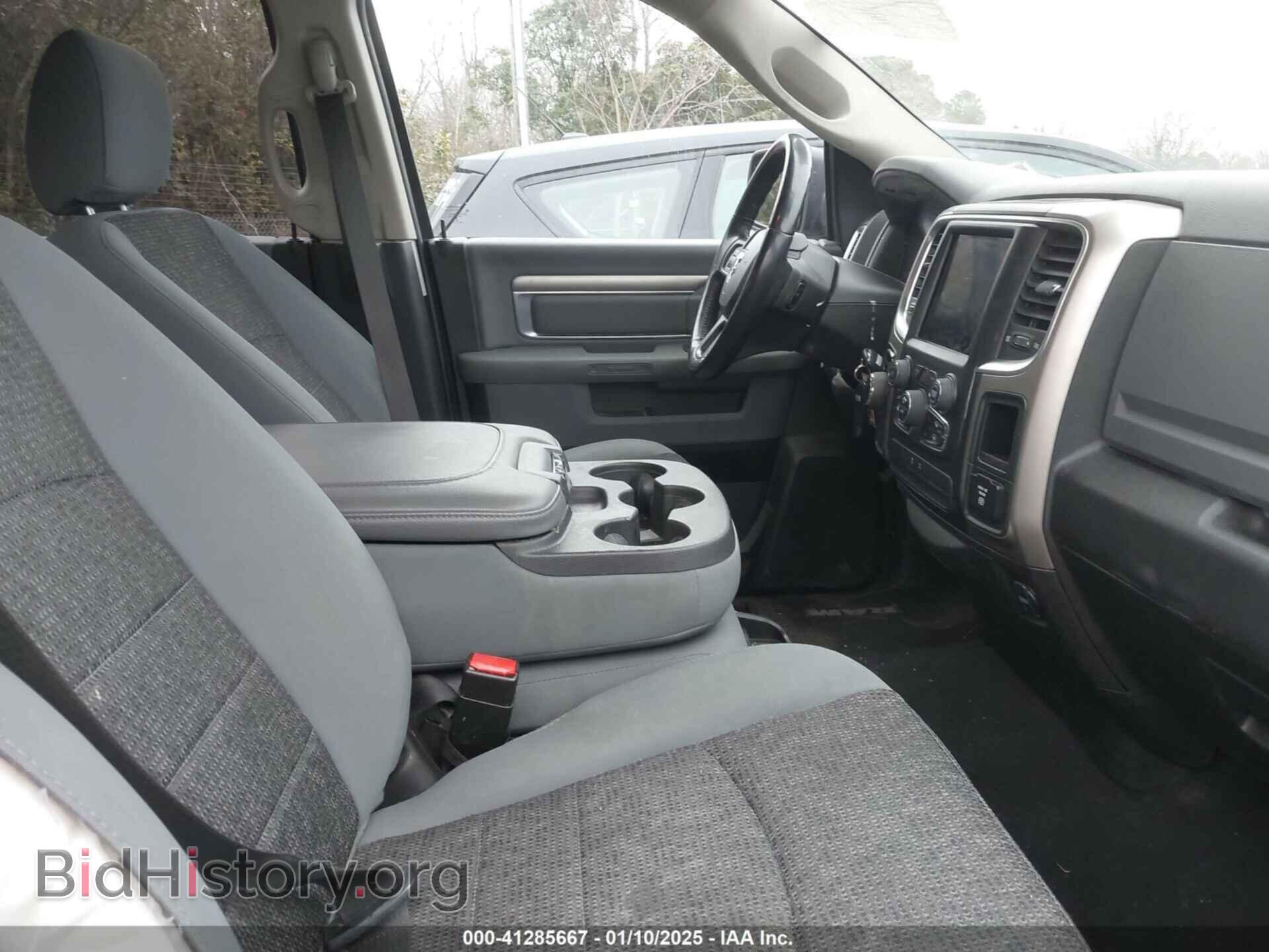 2019 RAM 1500 CLASSIC - VIN: 1C6RR7LT8KS654366 - Фото 5