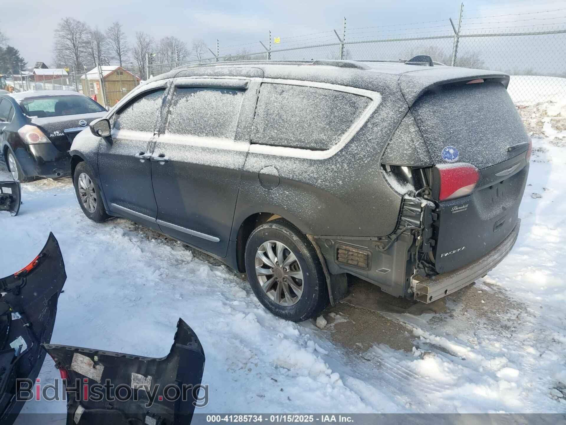 2017 CHRYSLER PACIFICA - VIN: 2C4RC1BG0HR544093 - Фото 3