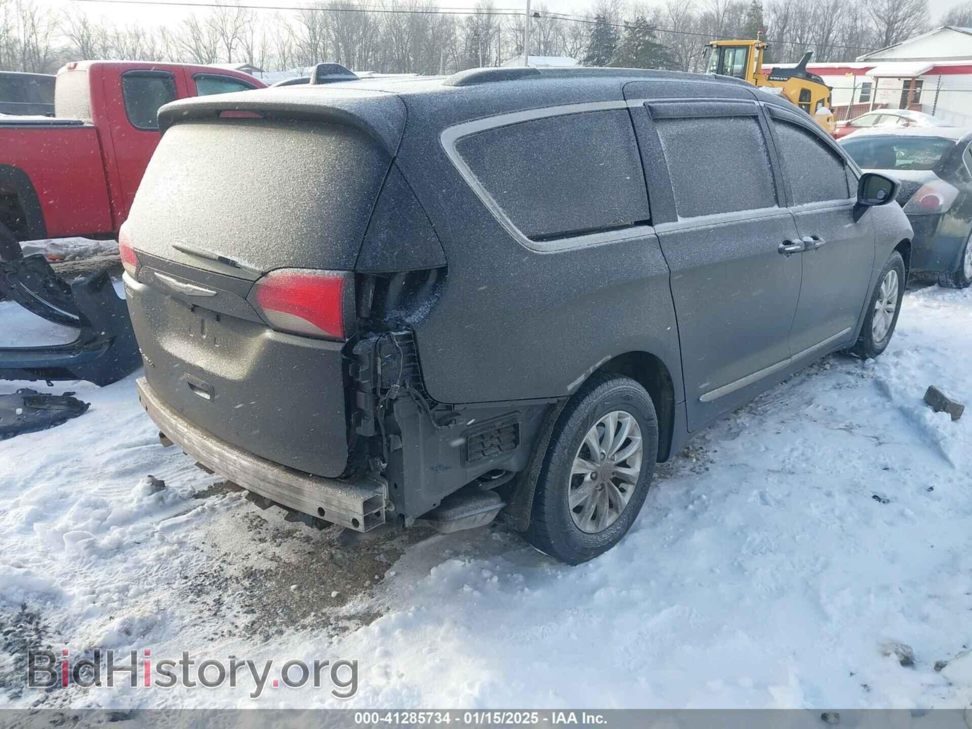 2017 CHRYSLER PACIFICA - VIN: 2C4RC1BG0HR544093 - Фото 4