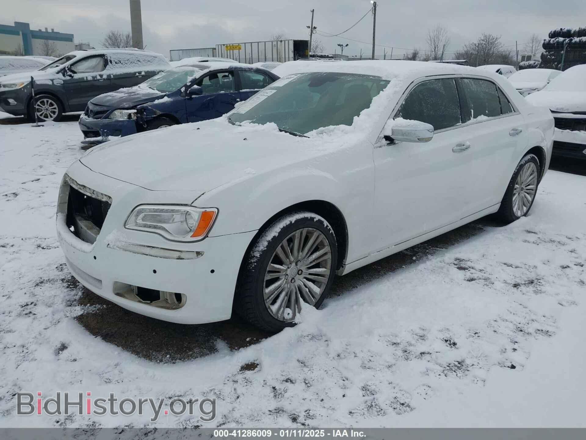 2011 CHRYSLER 300 - VIN: 2C3CA5CG9BH584367 - Фото 2
