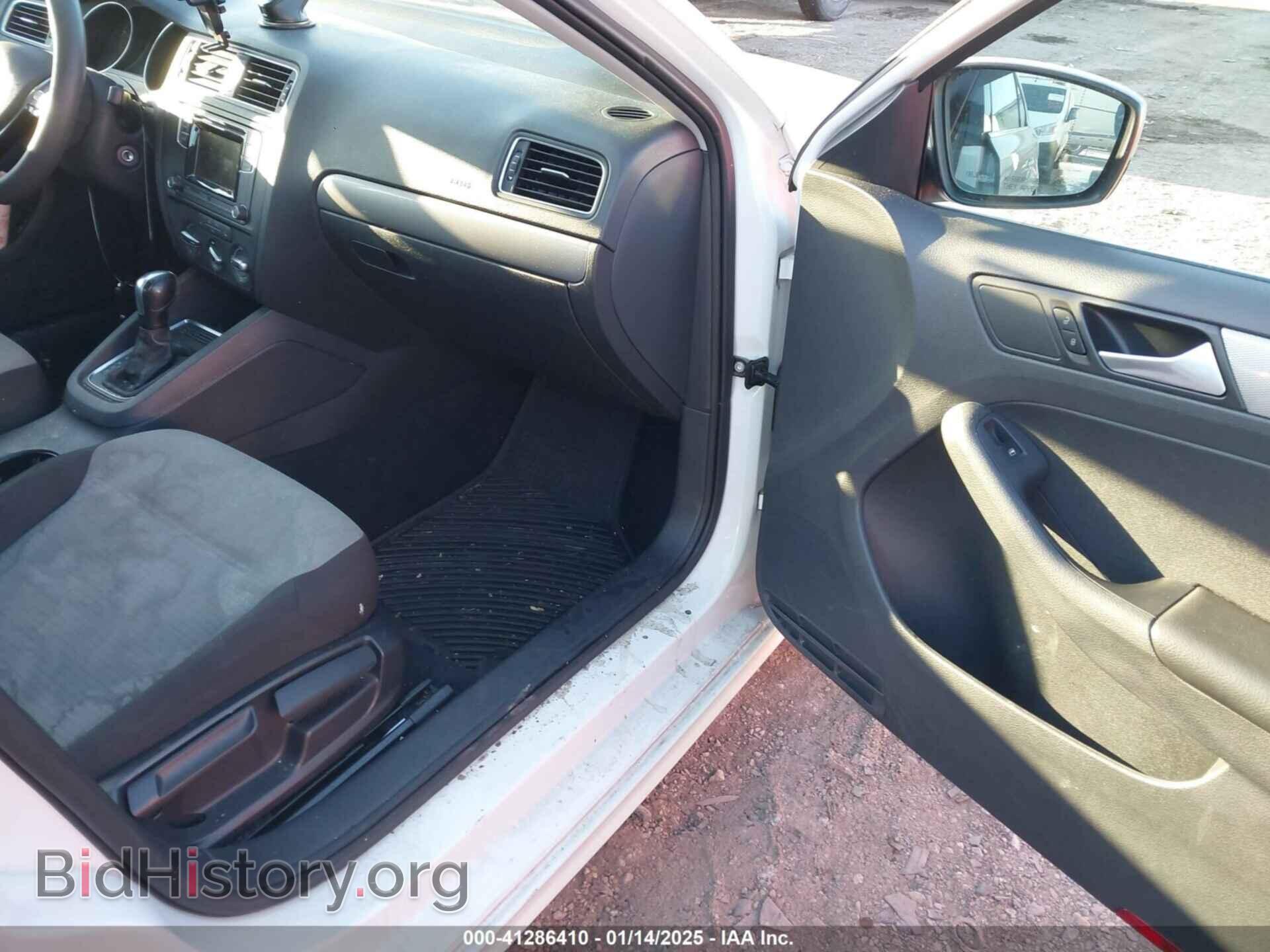 2017 VOLKSWAGEN JETTA - VIN: 3VW2B7AJ1HM347300 - Photo 5