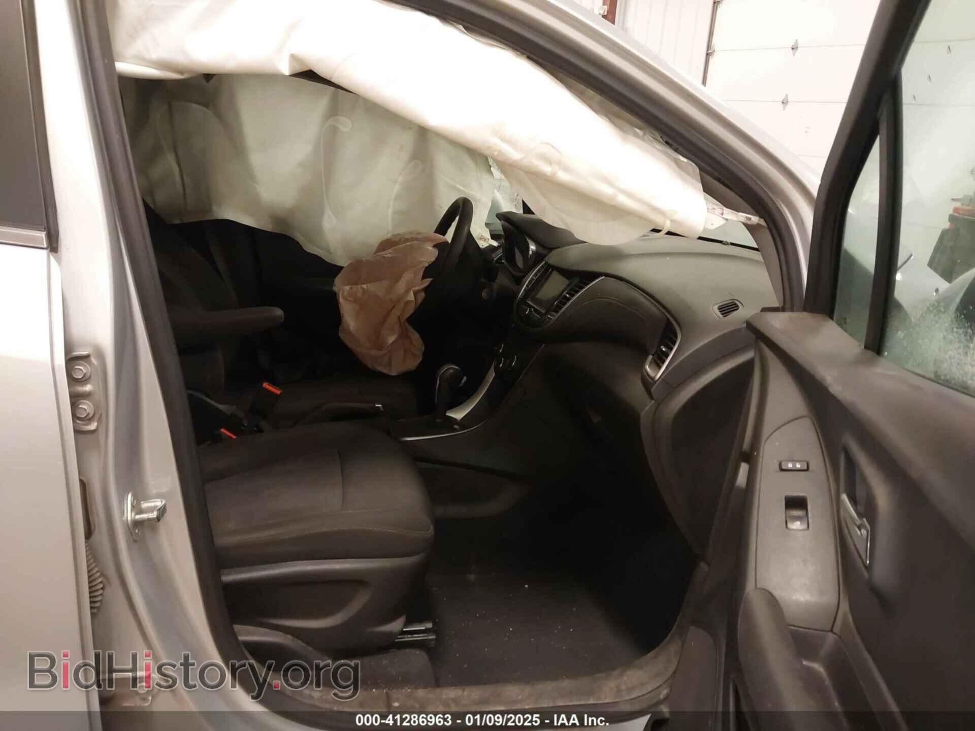 2019 CHEVROLET TRAX - VIN: 3GNCJLSB3KL280097 - Photo 5