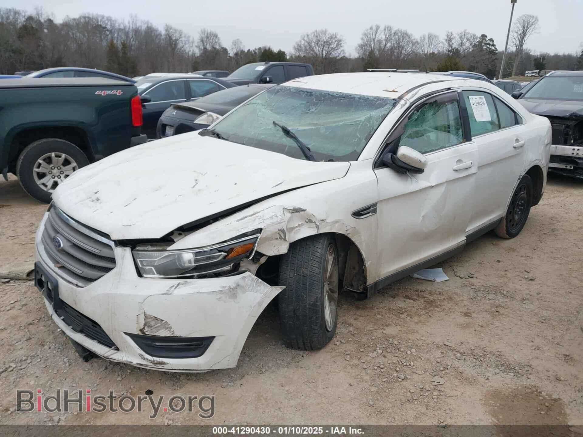 2018 FORD TAURUS - VIN: 1FAHP2E88JG105117 - Фото 2