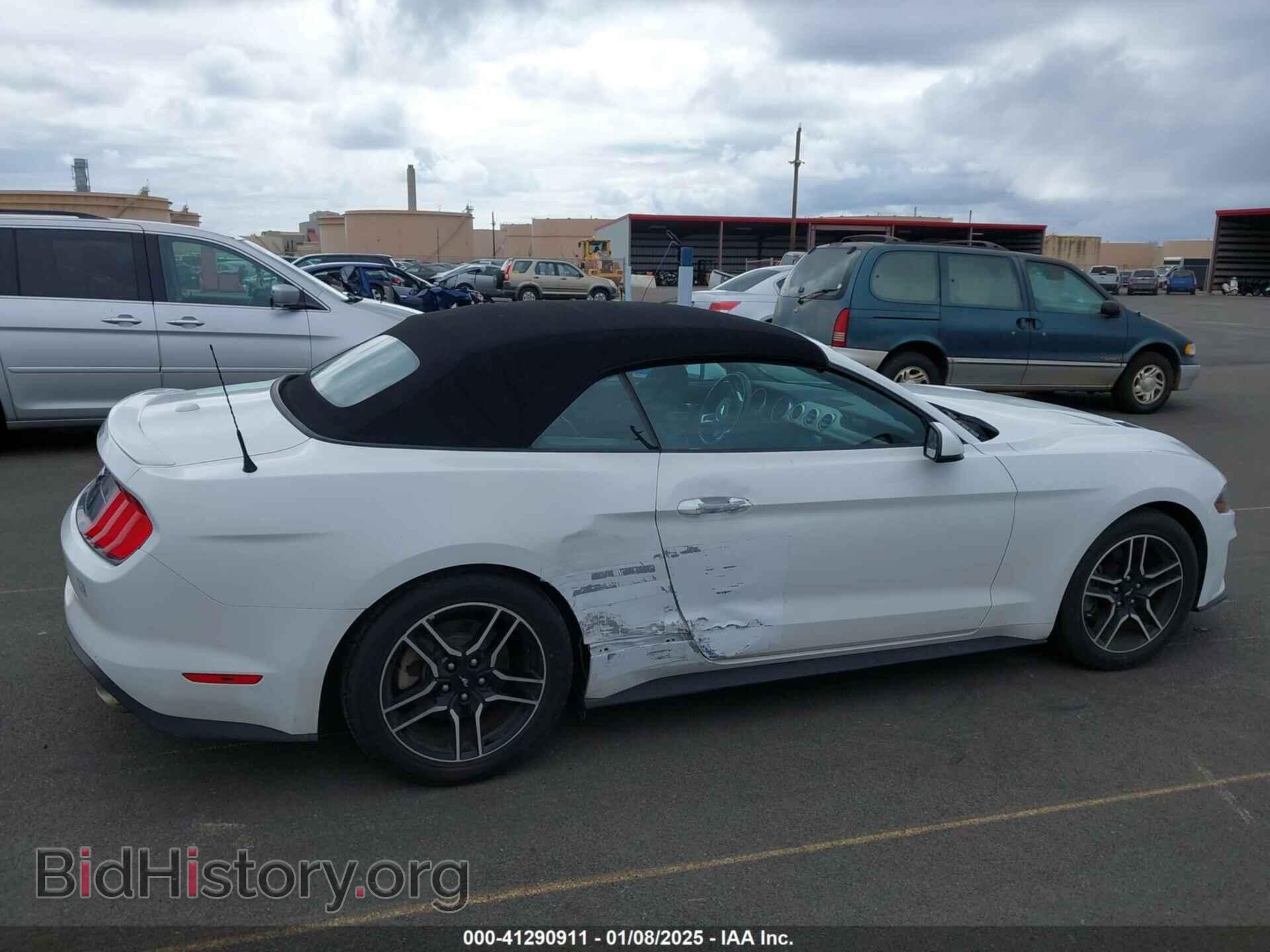 2018 FORD MUSTANG - VIN: 1FATP8UH7J5111789 - Фото 6
