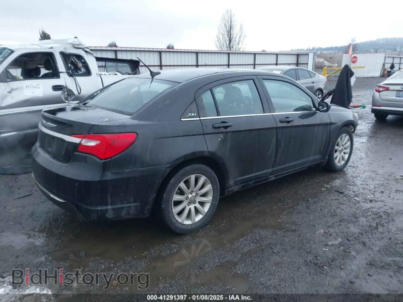 2013 Chrysler 200 (VIN 1C3CCBBG2DN658992) — фото 4 из 17