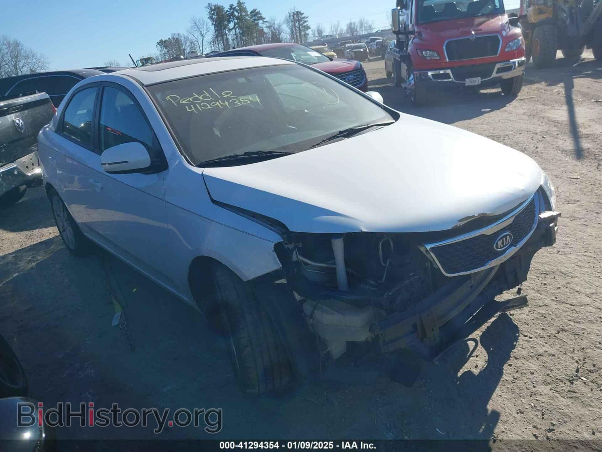 Фотография KNAFW4A36D5663328 - KIA FORTE 2013