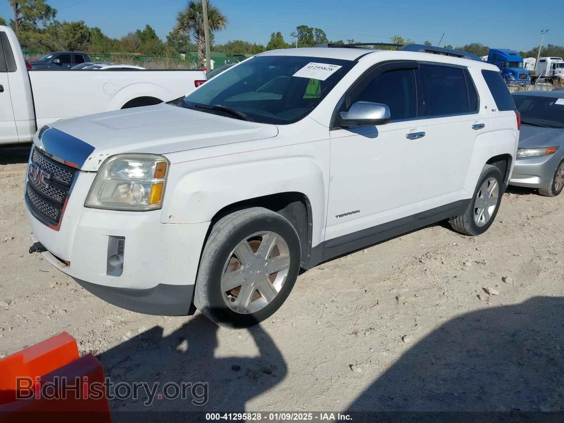 2010 GMC TERRAIN - VIN: 2CTFLHEY7A6266353 - Photo 2