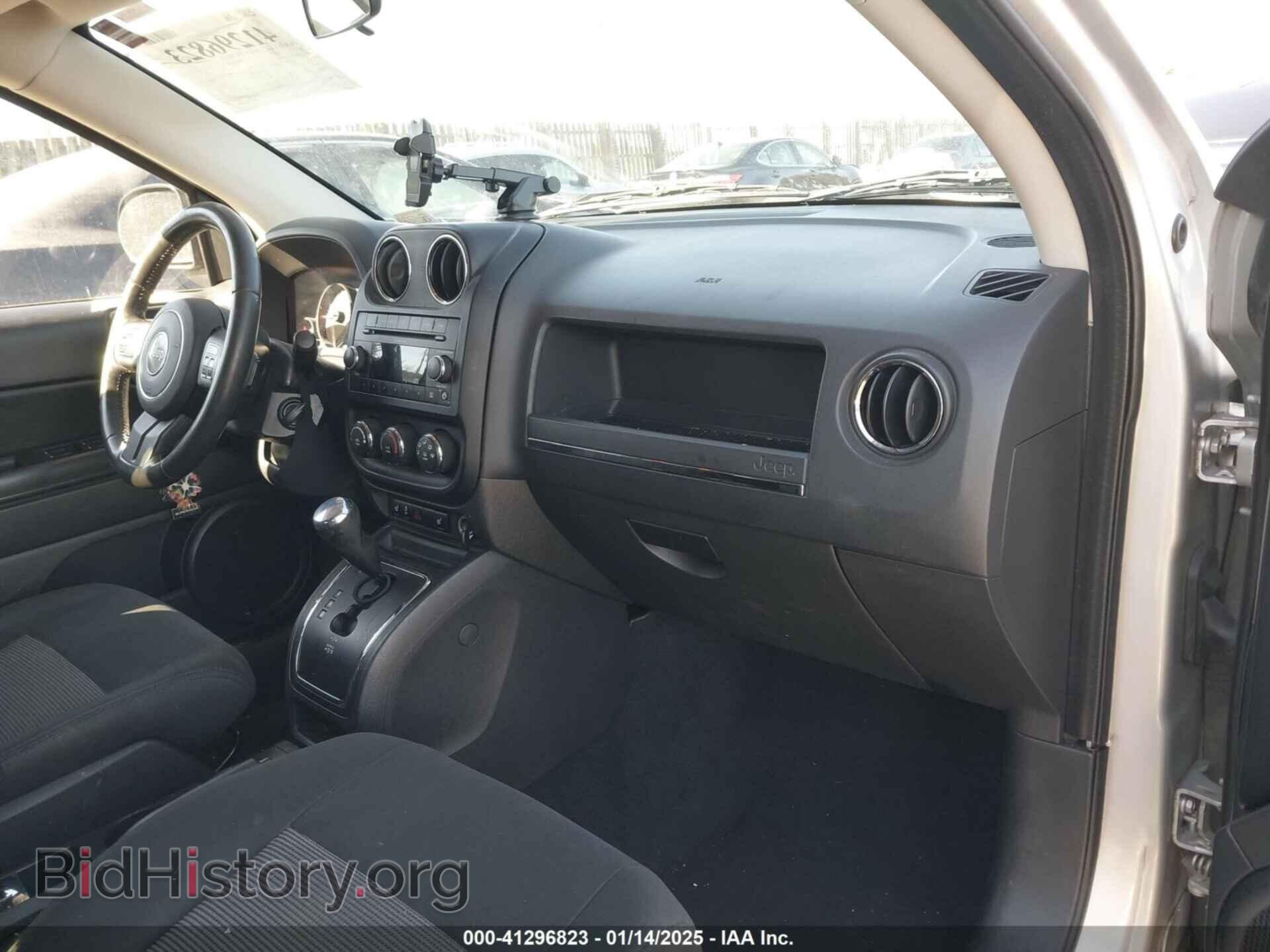 2011 JEEP COMPASS - VIN: 1J4NF1FB3BD206843 - Photo 5