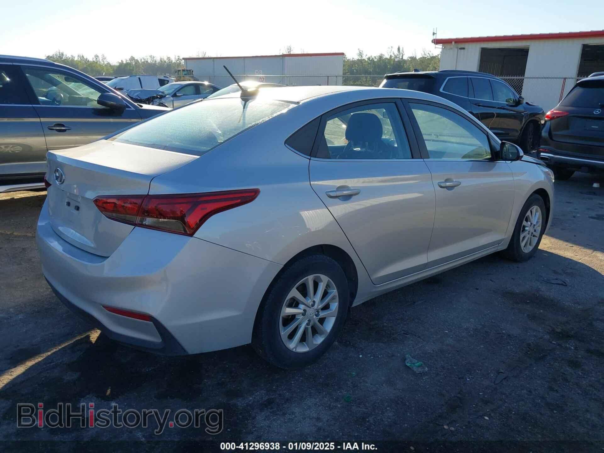 2019 HYUNDAI ACCENT - VIN: 3KPC24A33KE057391 - Фото 4