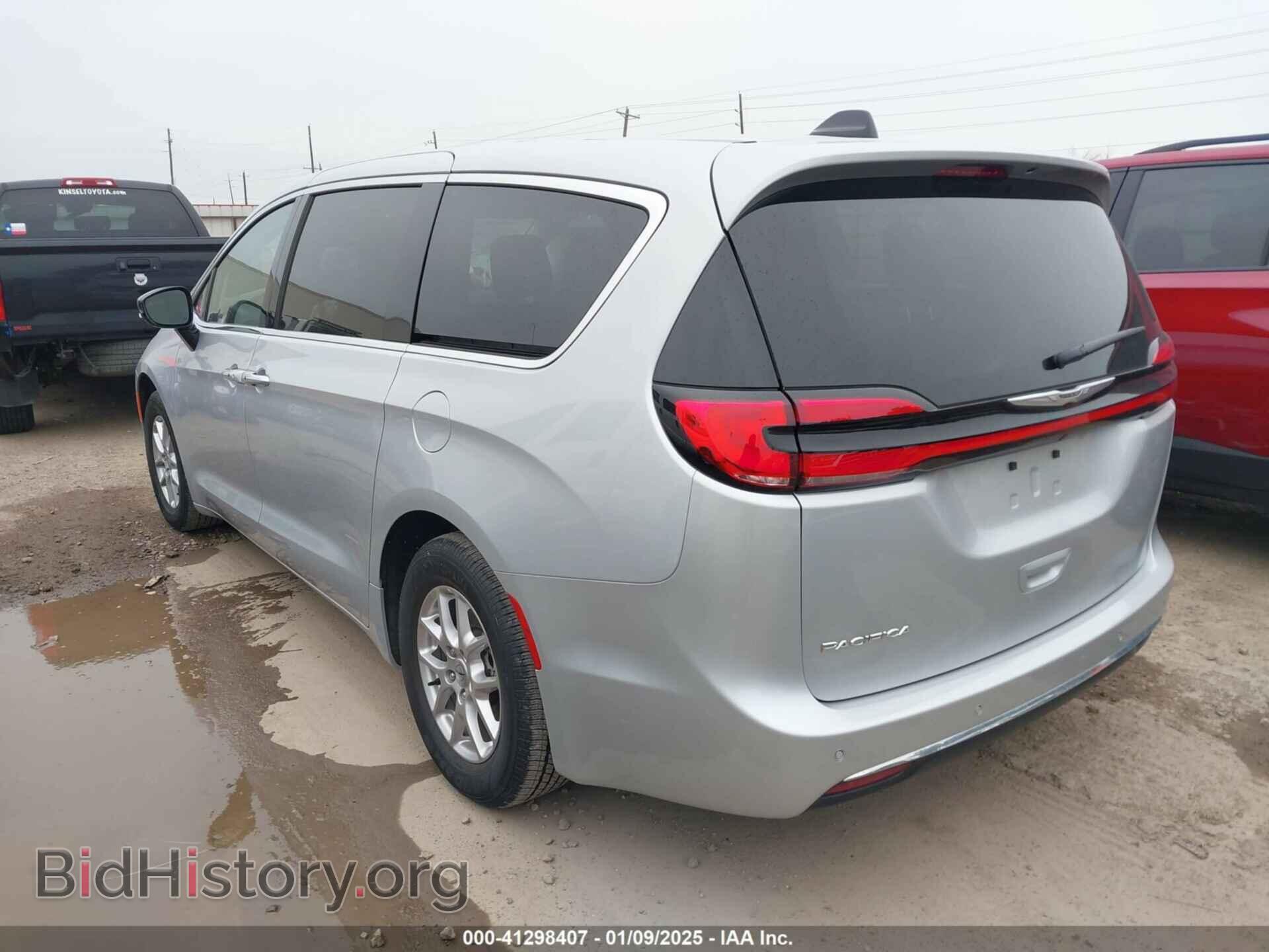 2024 CHRYSLER PACIFICA - VIN: 2C4RC1BG1RR129480 - Фото 3