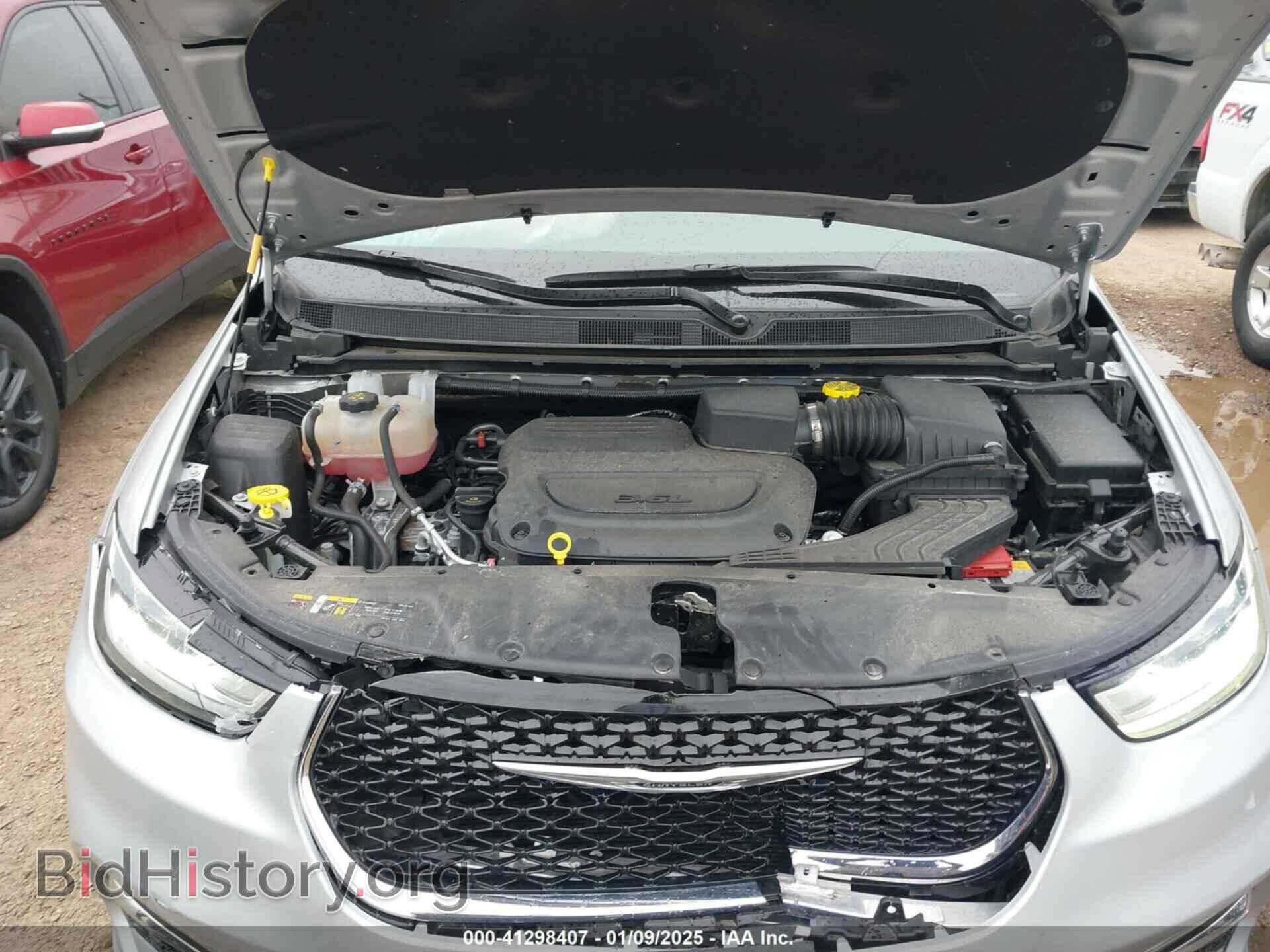 2024 CHRYSLER PACIFICA - VIN: 2C4RC1BG1RR129480 - Фото 10