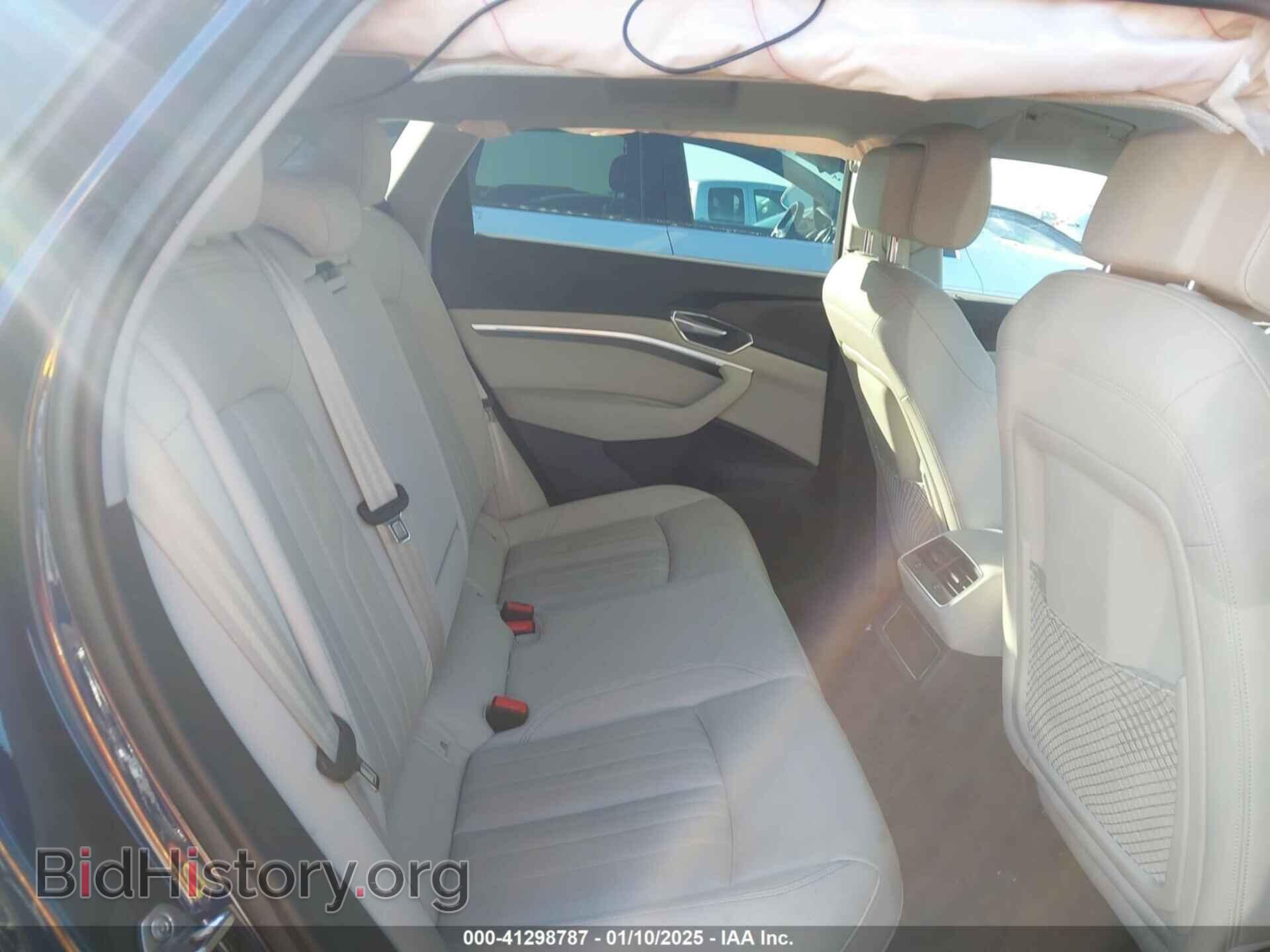 2021 AUDI E-TRON - VIN: WA1AAAGE4MB014383 - Фото 8