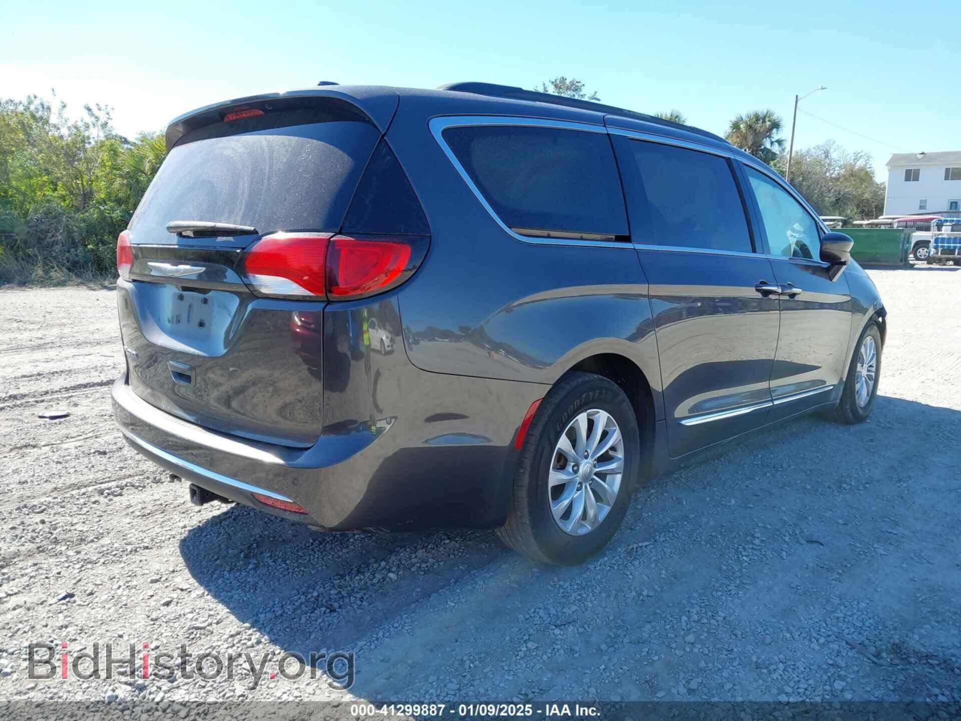 2017 CHRYSLER PACIFICA - VIN: 2C4RC1BG2HR741427 - Фото 4