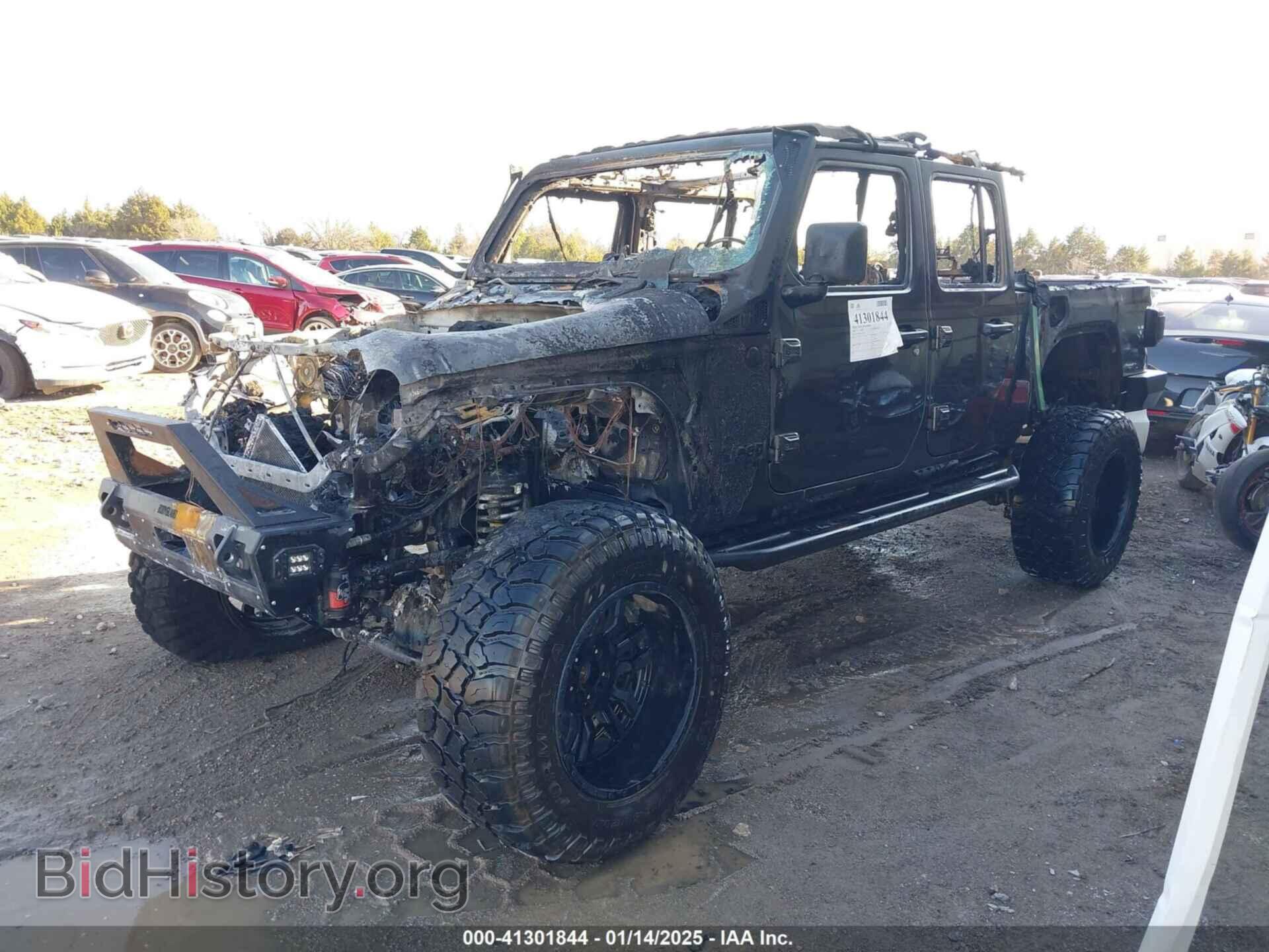 2020 JEEP GLADIATOR - VIN: 1C6HJTAG8LL203225 - Фото 2