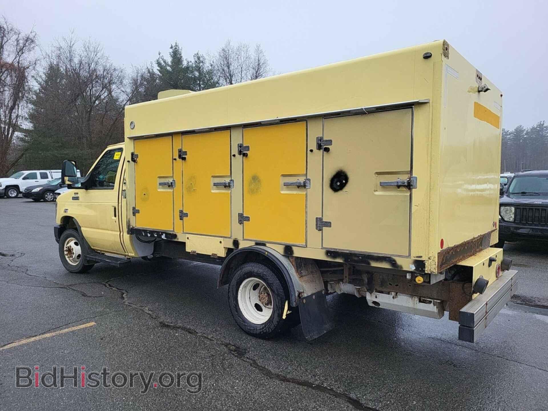 Photo 1FDXE4FS6KDC57705 - FORD E-450 CUTAWAY 2019