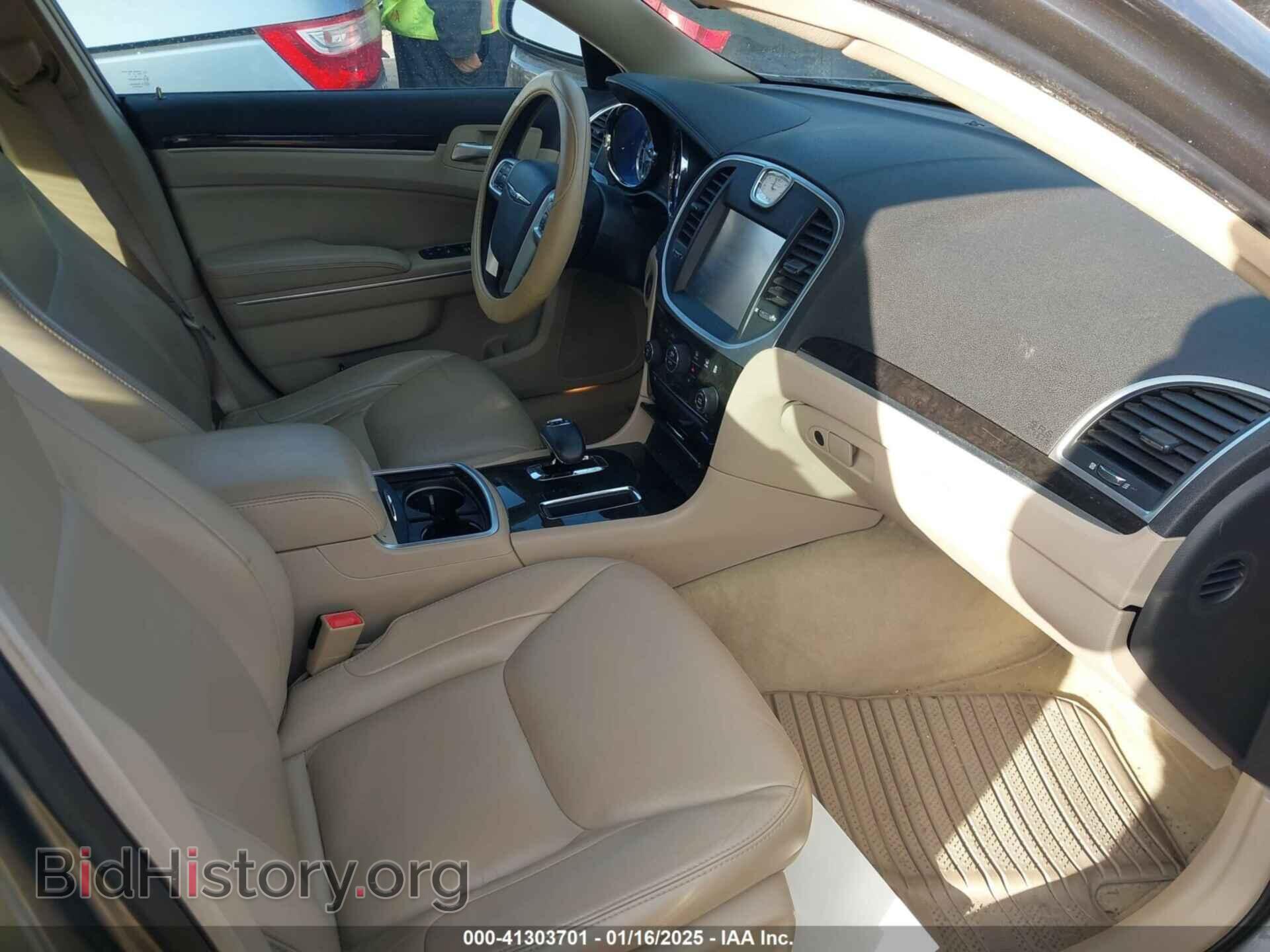 2012 CHRYSLER 300 - VIN: 2C3CCACG6CH307860 - Фото 5