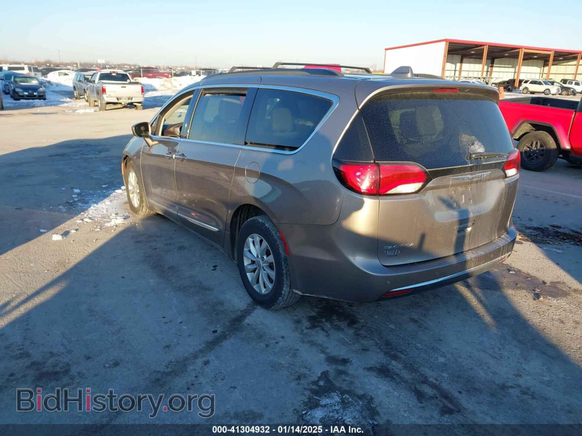 2017 CHRYSLER PACIFICA - VIN: 2C4RC1BG3HR620891 - Фото 3