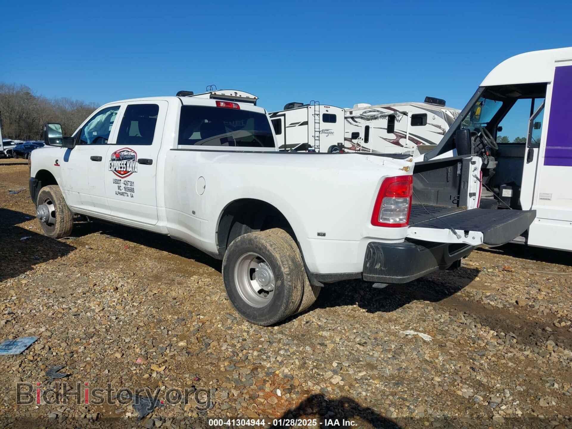 2024 RAM 3500 - VIN: 3C63RRGLXRG272059 - Фото 3
