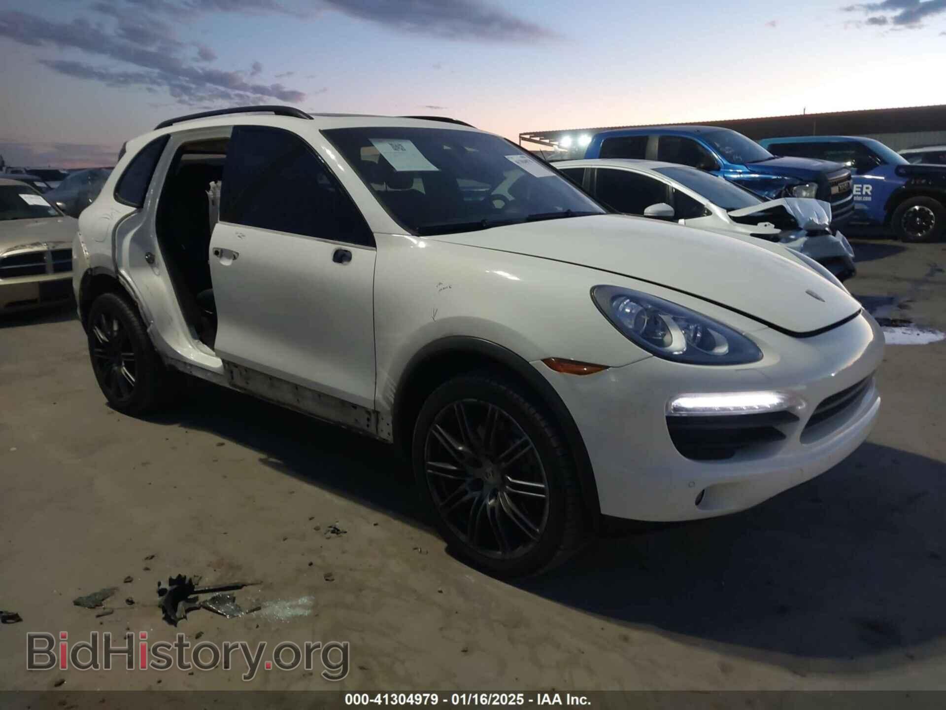 Photo WP1AB2A20BLA47233 - PORSCHE CAYENNE 2011