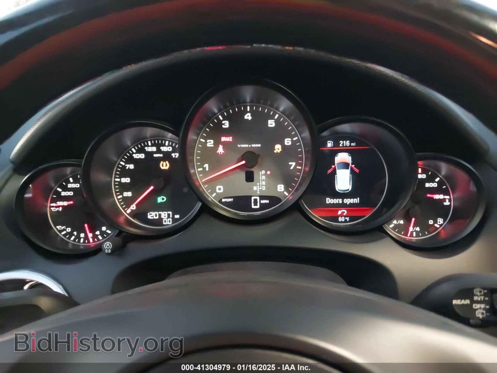 2011 PORSCHE CAYENNE - VIN: WP1AB2A20BLA47233 - Photo 7