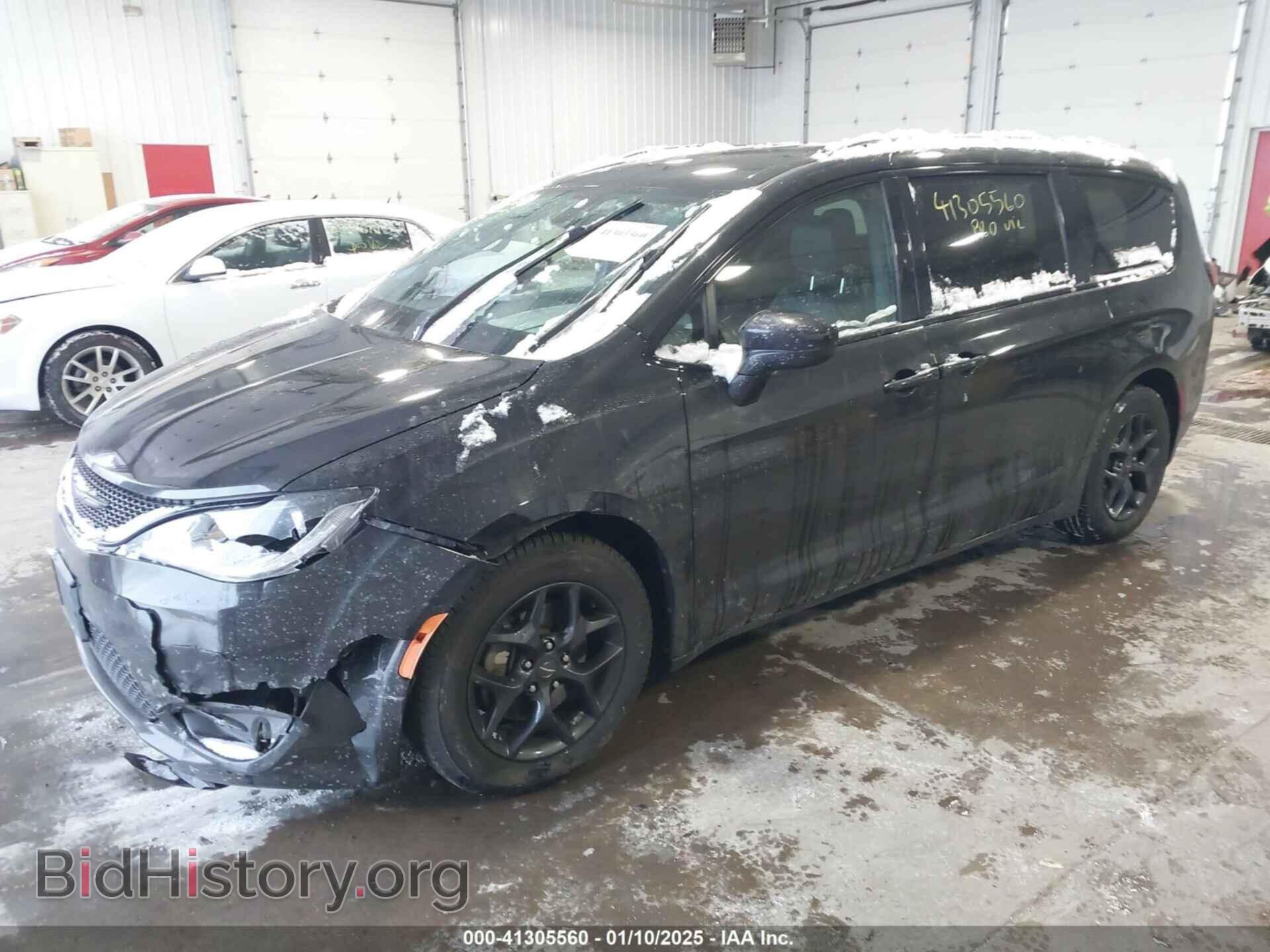 2019 CHRYSLER PACIFICA - VIN: 2C4RC1EG0KR577775 - Фото 2