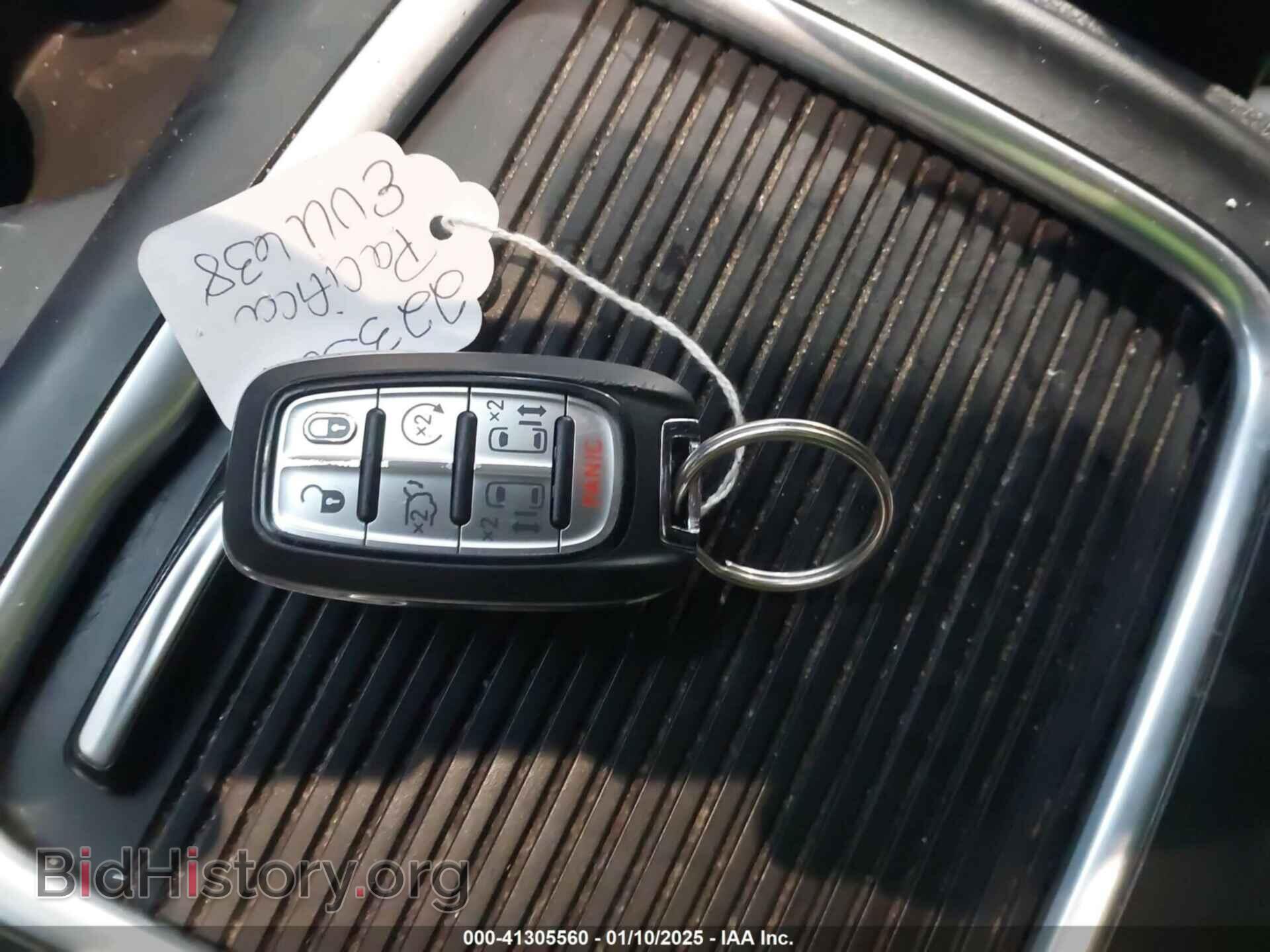 2019 CHRYSLER PACIFICA - VIN: 2C4RC1EG0KR577775 - Фото 11