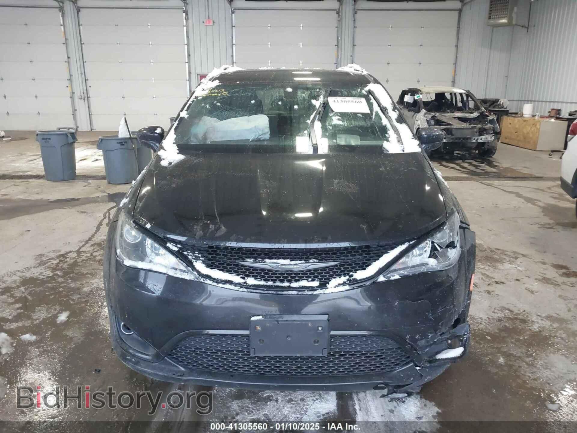 2019 CHRYSLER PACIFICA - VIN: 2C4RC1EG0KR577775 - Фото 12