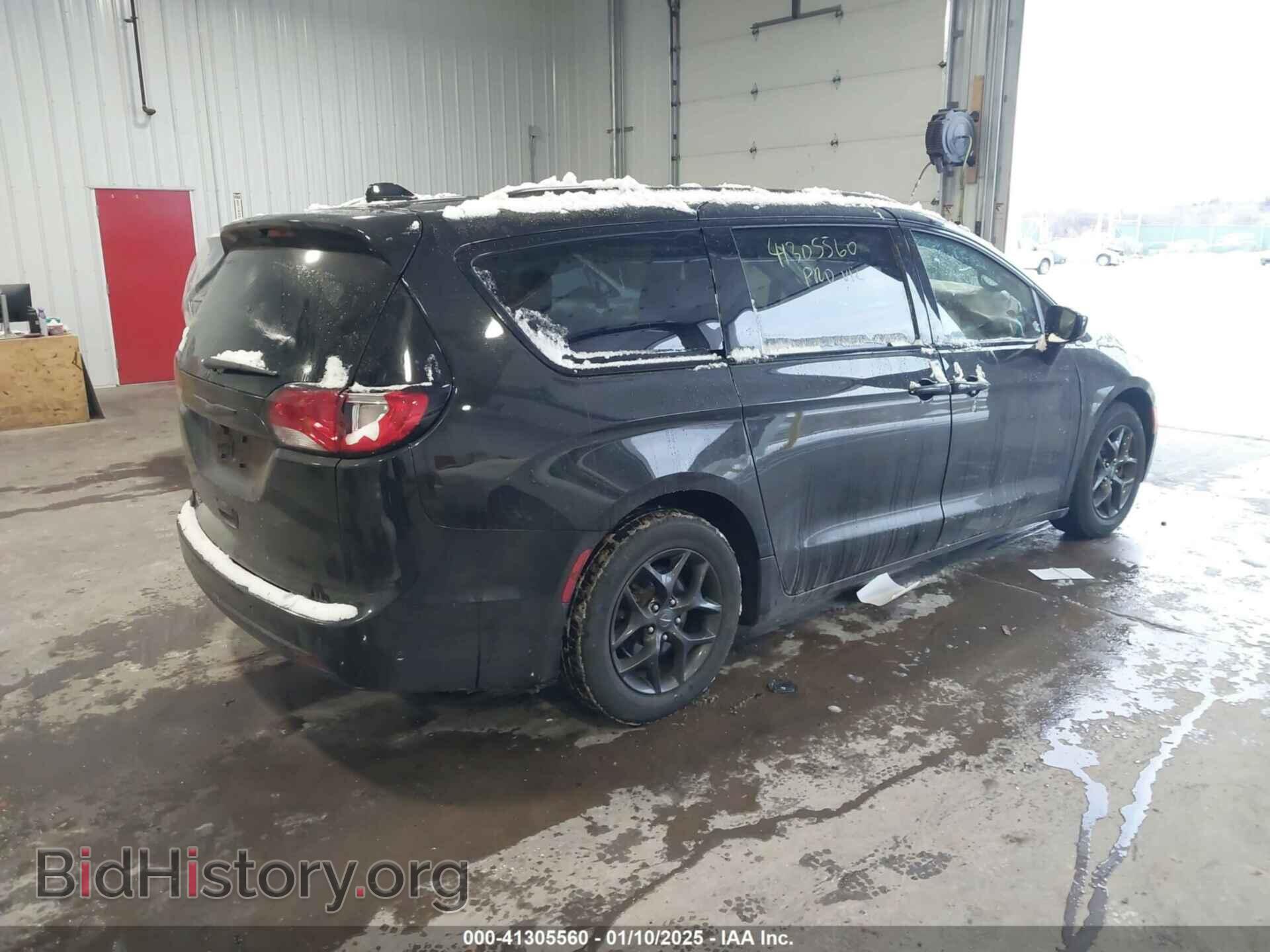 2019 CHRYSLER PACIFICA - VIN: 2C4RC1EG0KR577775 - Фото 4