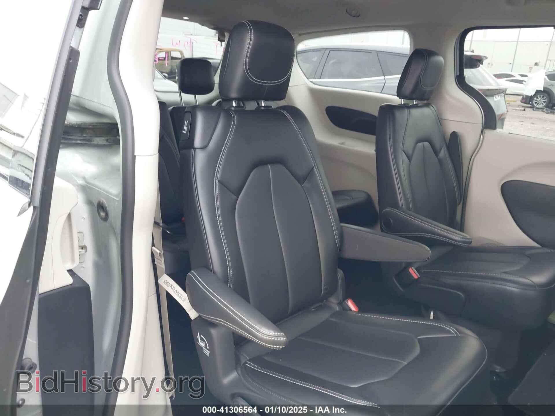 2024 CHRYSLER PACIFICA - VIN: 2C4RC1BG1RR162382 - Фото 8