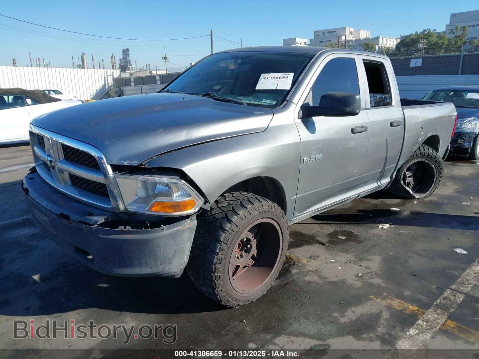 2010 DODGE RAM 1500 - VIN: 1D7RB1GP2AS209293 - Фото 2