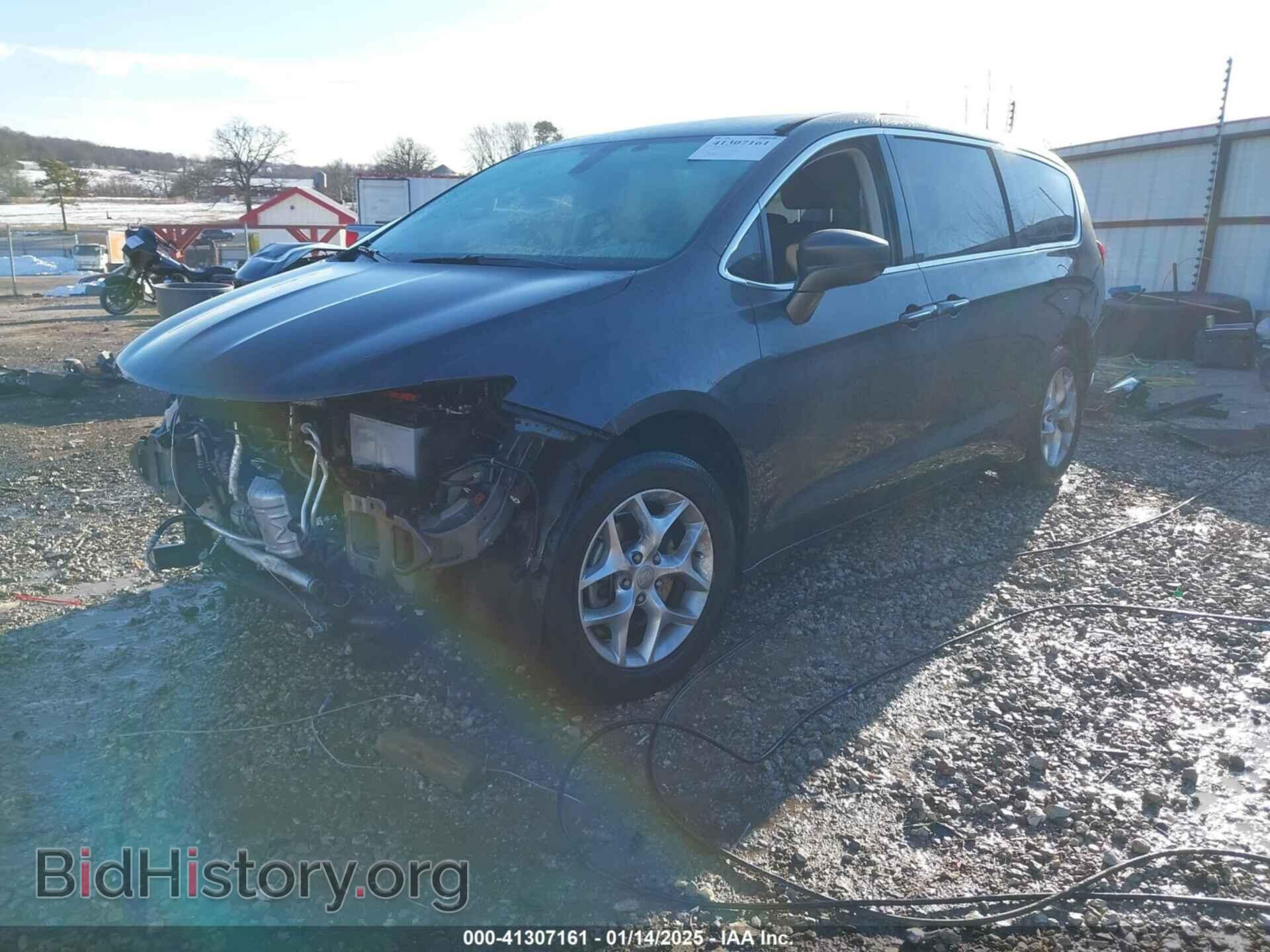 2018 CHRYSLER PACIFICA - VIN: 2C4RC1FG3JR125607 - Photo 2
