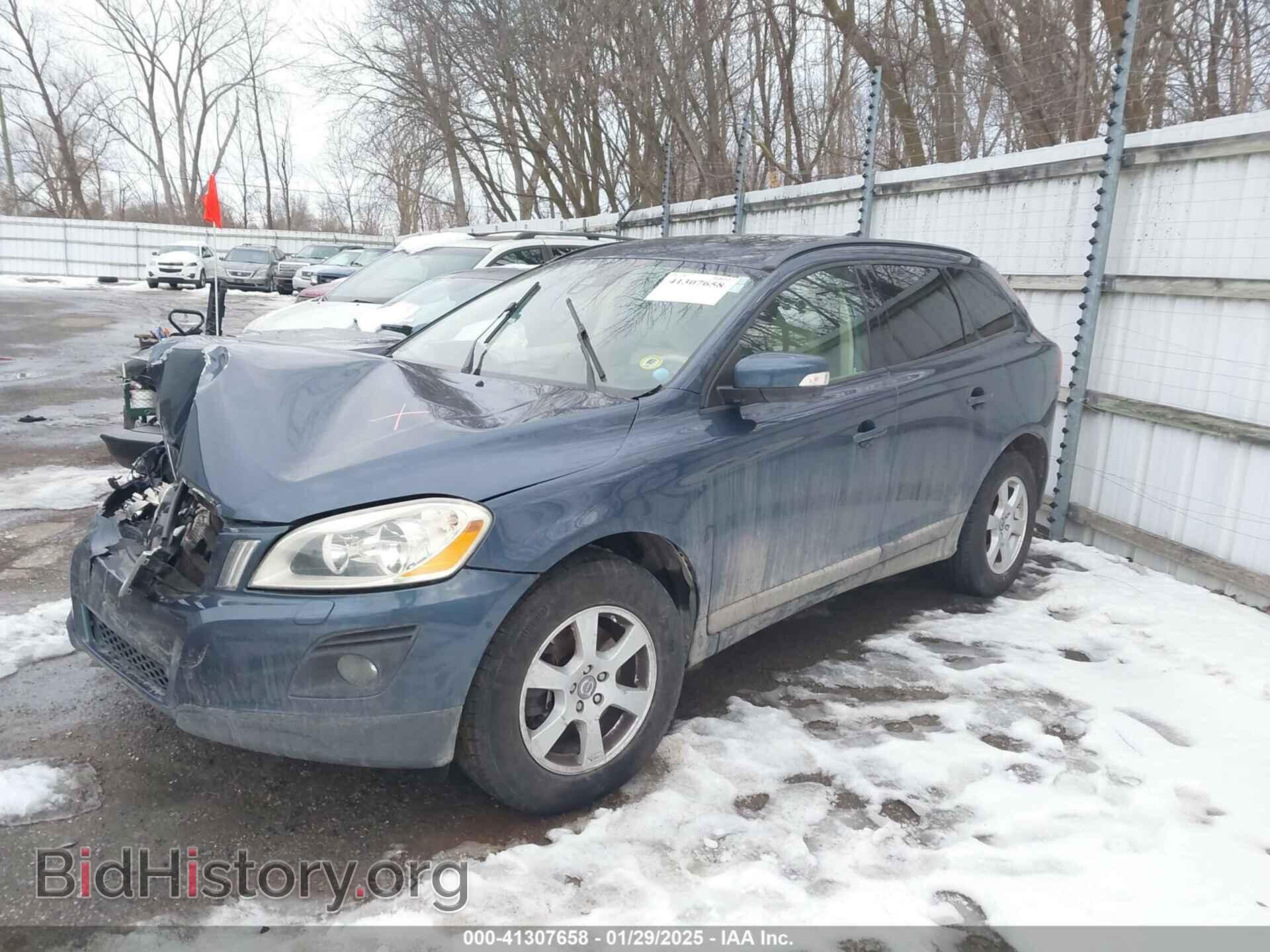 2010 VOLVO XC60 - VIN: YV4960DZ2A2064199 - Фото 2