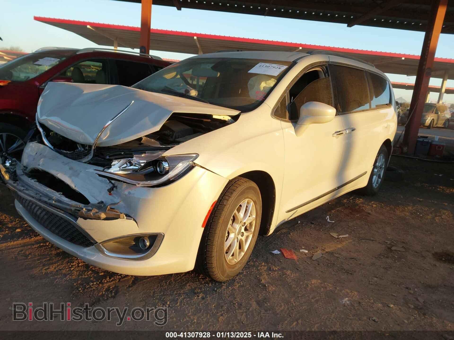 2020 CHRYSLER PACIFICA - VIN: 2C4RC1BGXLR204880 - Фото 2