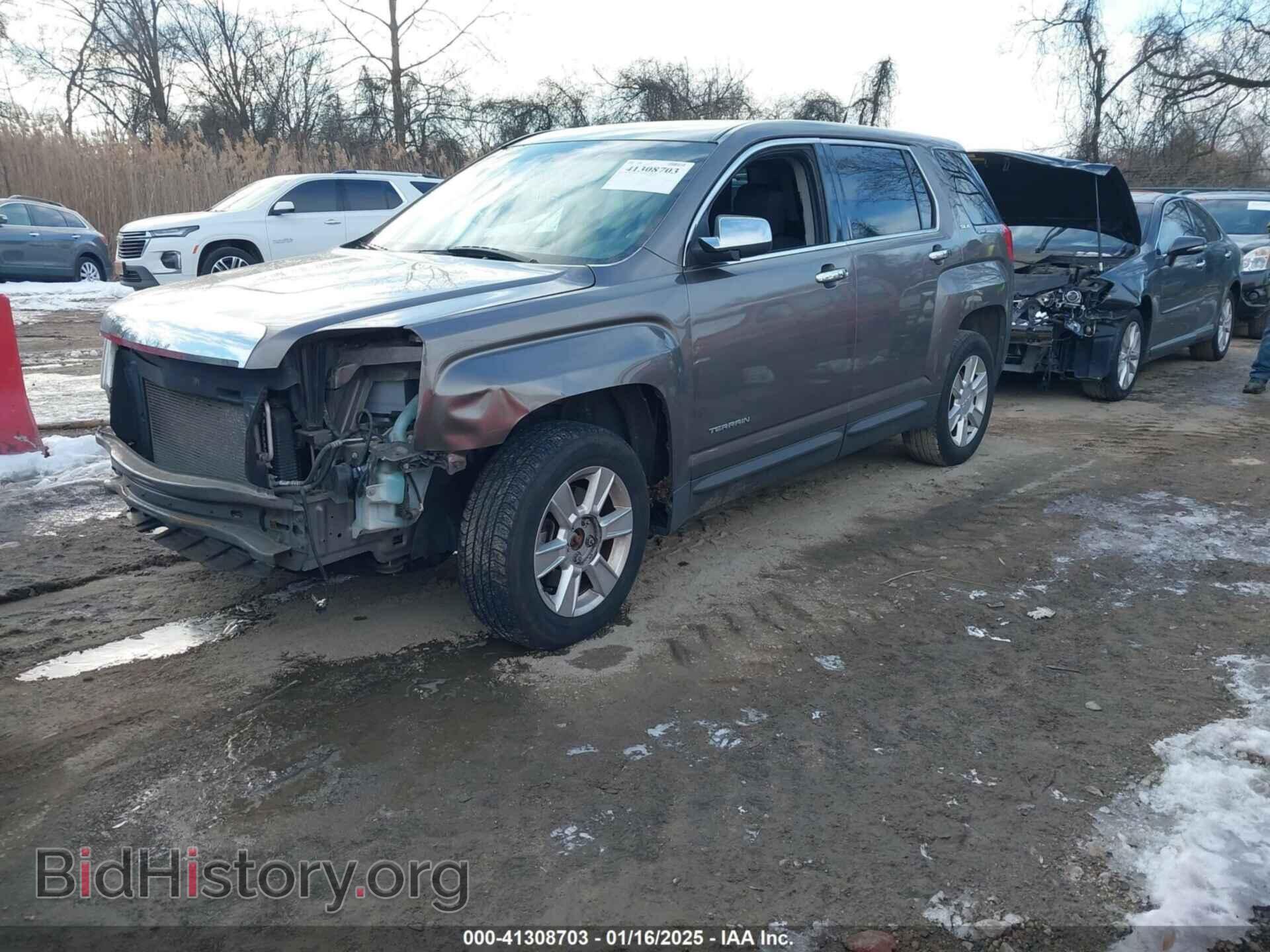 2010 GMC TERRAIN - VIN: 2CTFLCEW0A6359751 - Фото 2