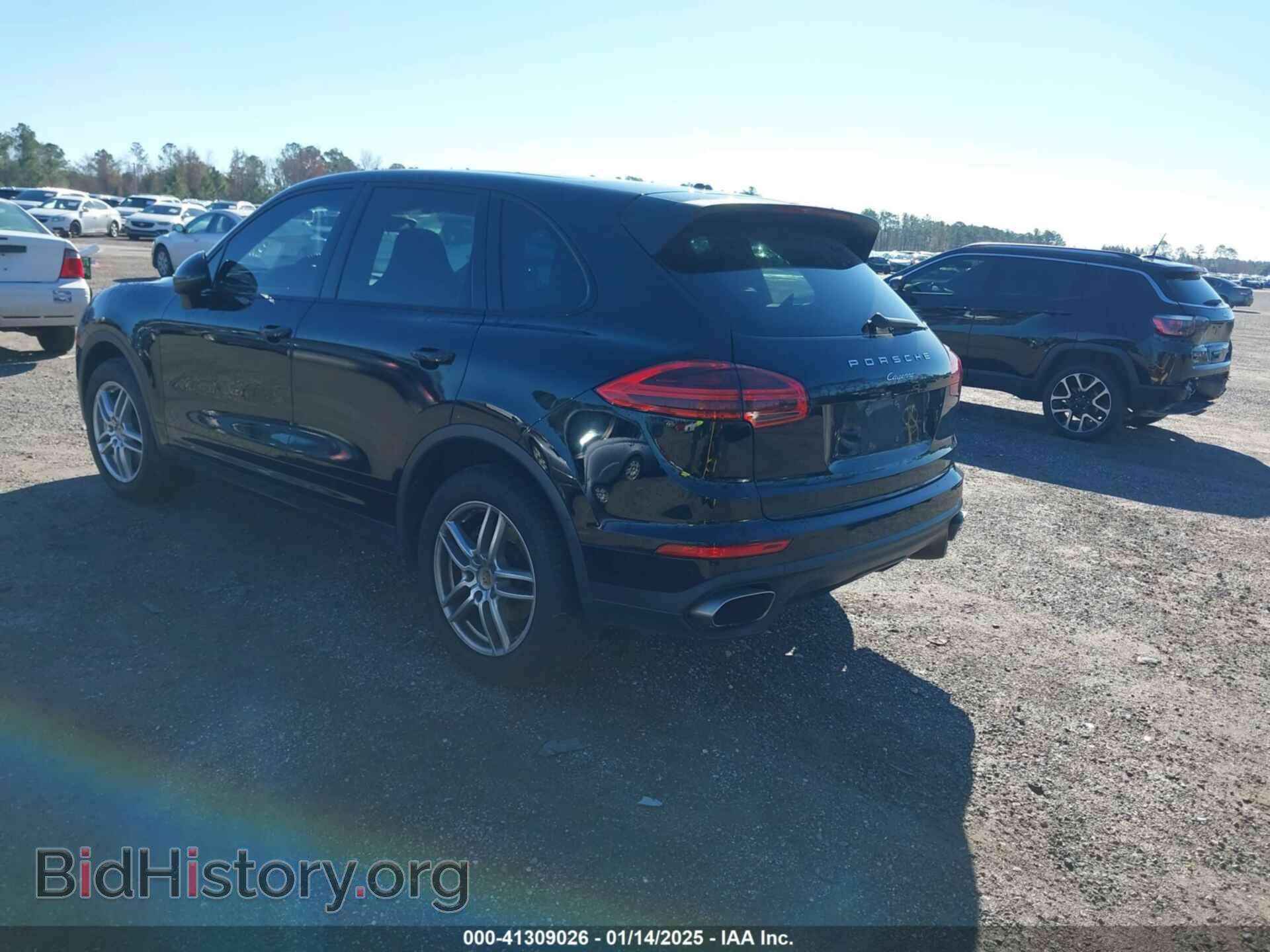 2016 PORSCHE CAYENNE - VIN: WP1AA2A21GLA02456 - Photo 3