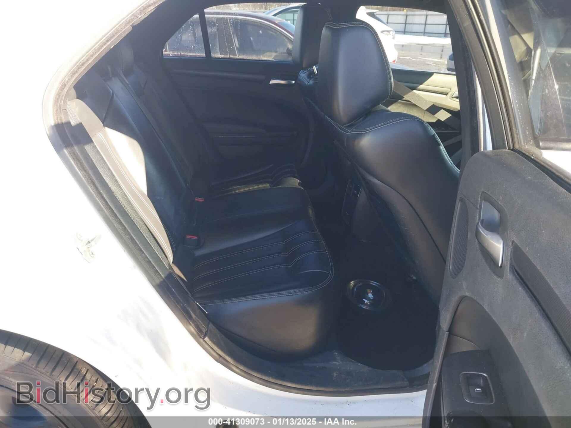 2015 CHRYSLER 300 - VIN: 2C3CCABG7FH786571 - Фото 8