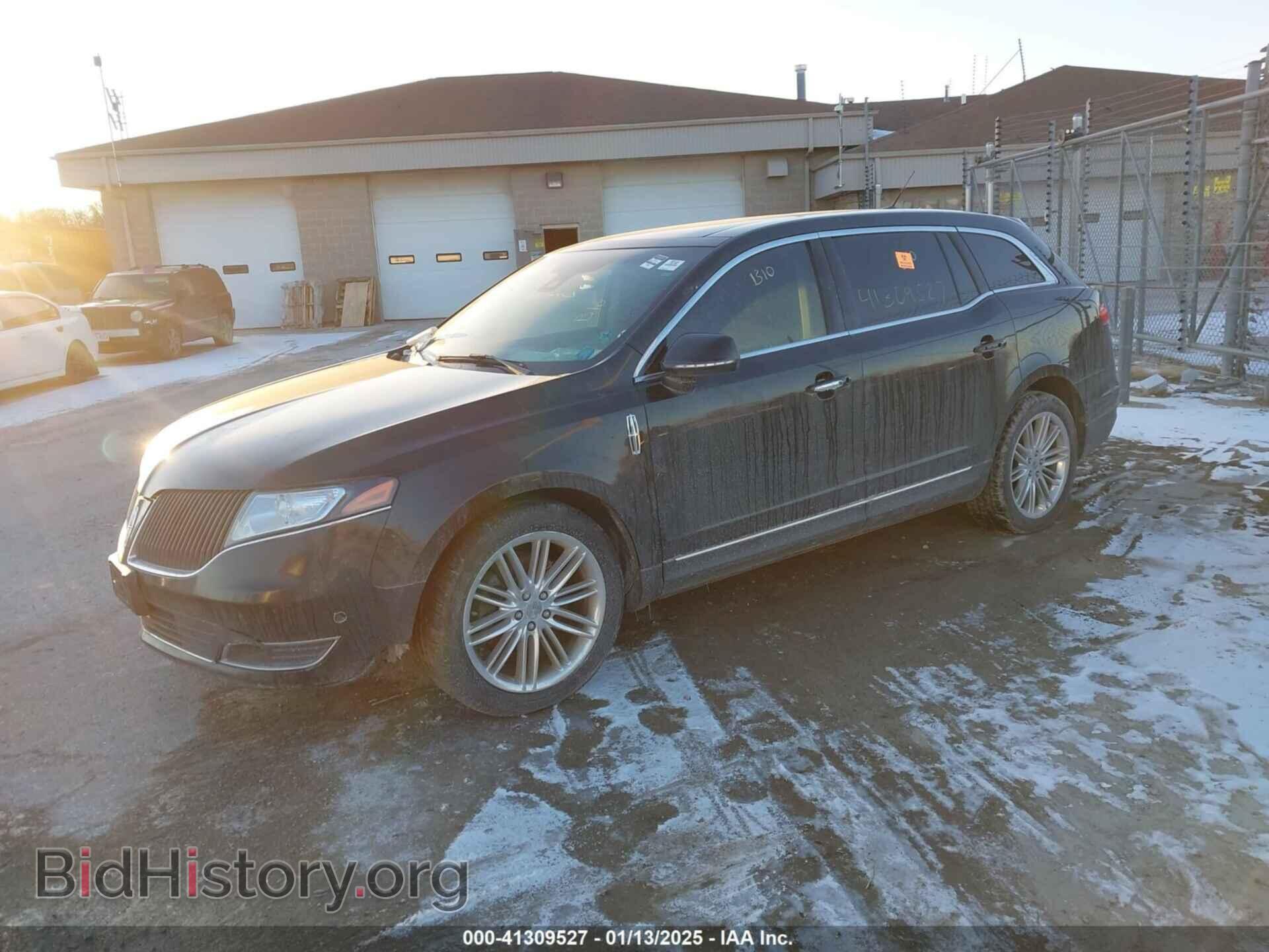 2015 LINCOLN MKT - VIN: 2LMHJ5AT8FBL00981 - Photo 2