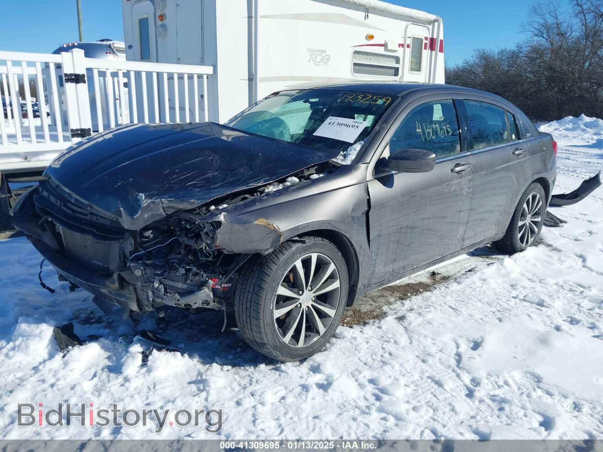 2014 CHRYSLER 200 - VIN: 1C3CCBBG4EN193259 - Фото 2