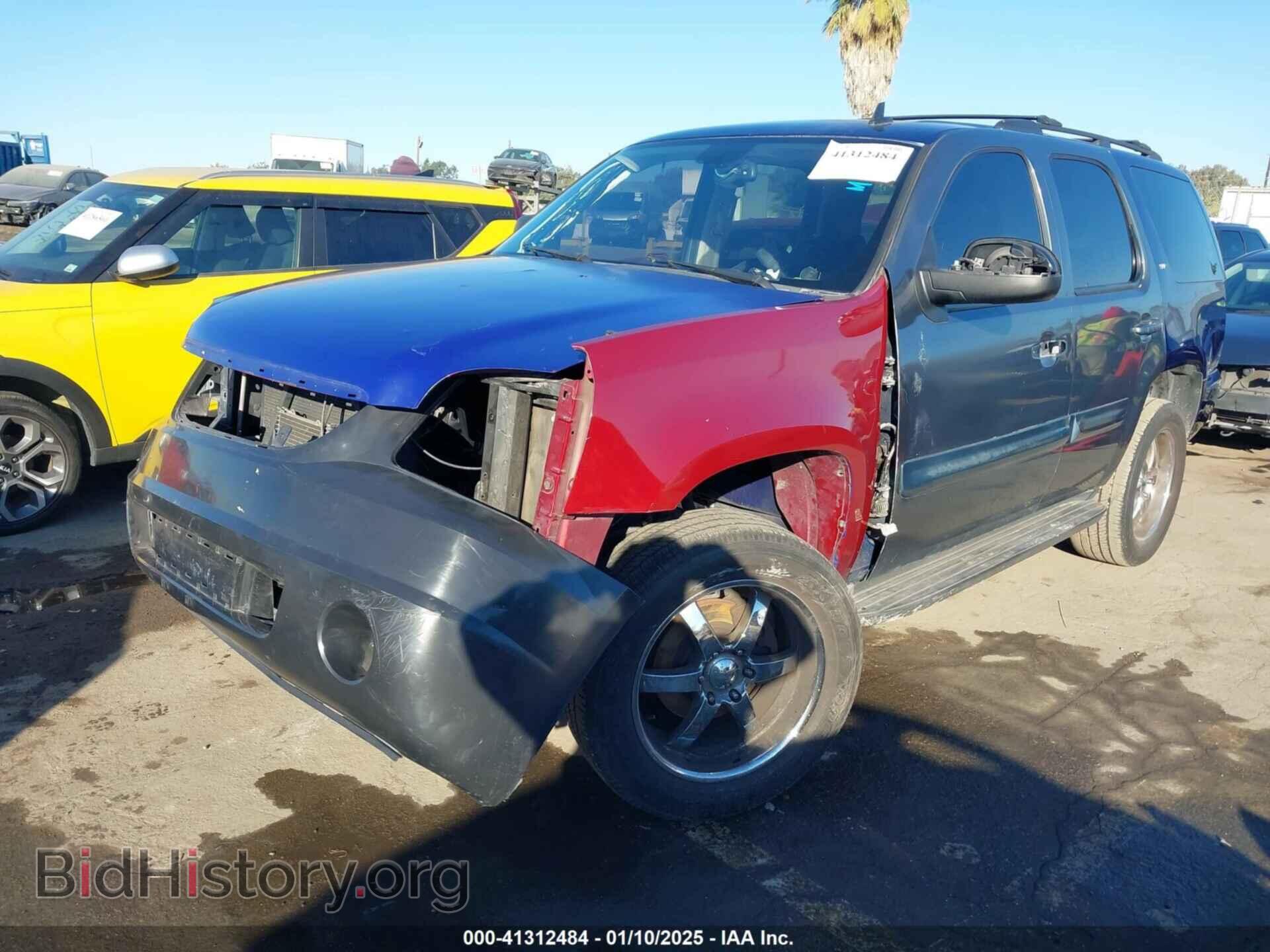 2012 CHEVROLET TAHOE - VIN: 1GNSCBE02CR242591 - Фото 2